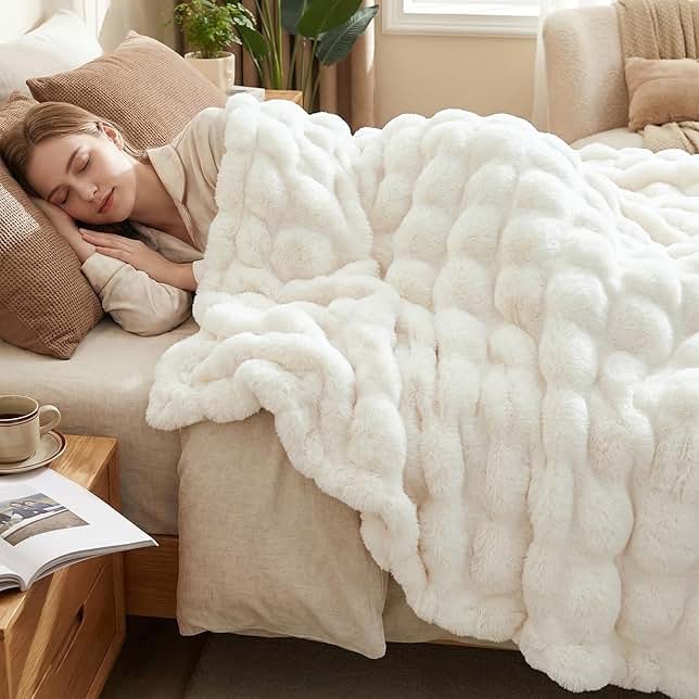 luxury faux fur throw blanket, 90”x90”fluffy bubble blanket, 1000gsm ultra soft reversible rabbit fur blanket for couch sofa, cream white