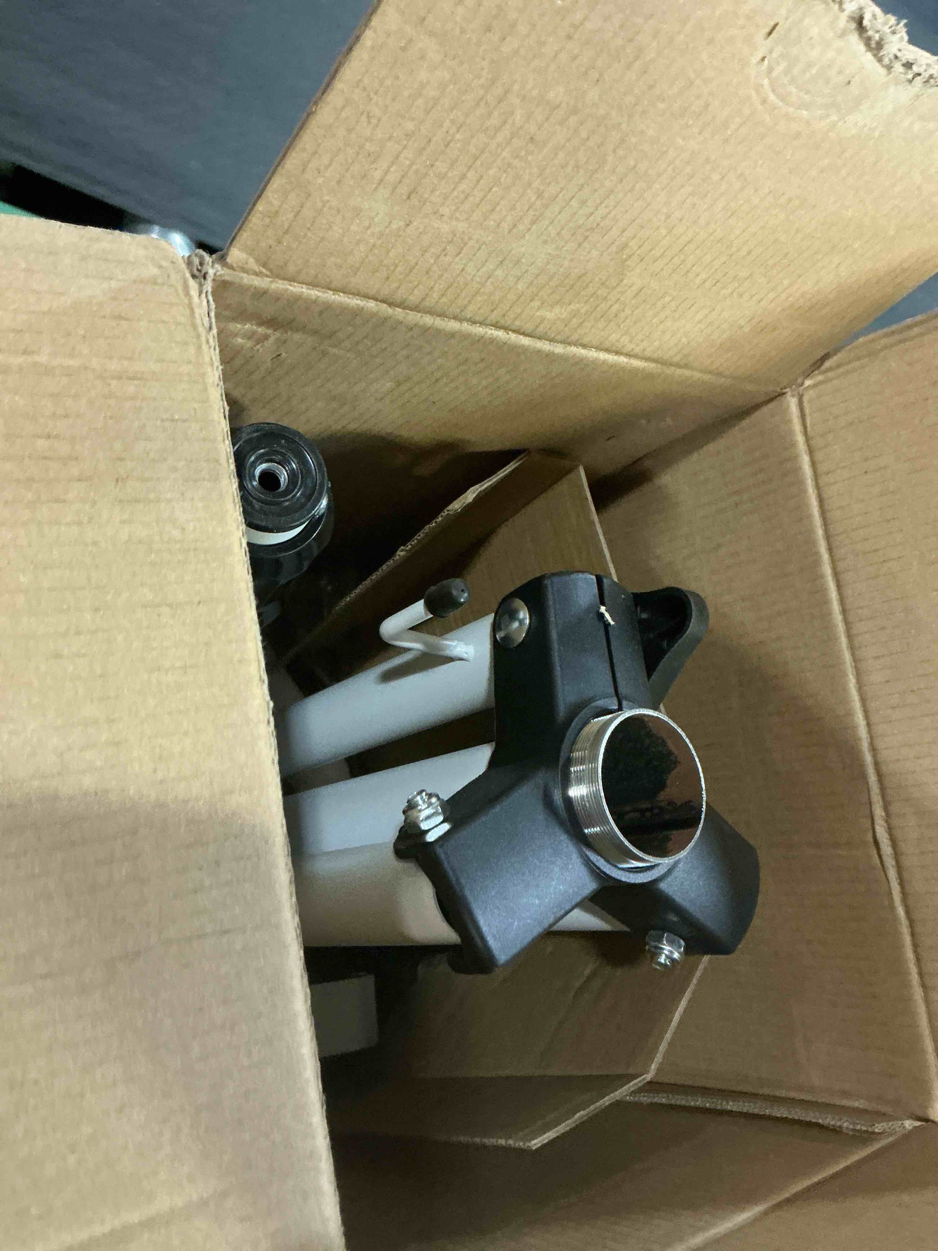 Condition photo showing Good Condition for ufond 10000 lumen led work light with stand,detachable waterproof dual head work lights,individual switch floodlight with telescopingtripod,work lamp with power cord for construction site