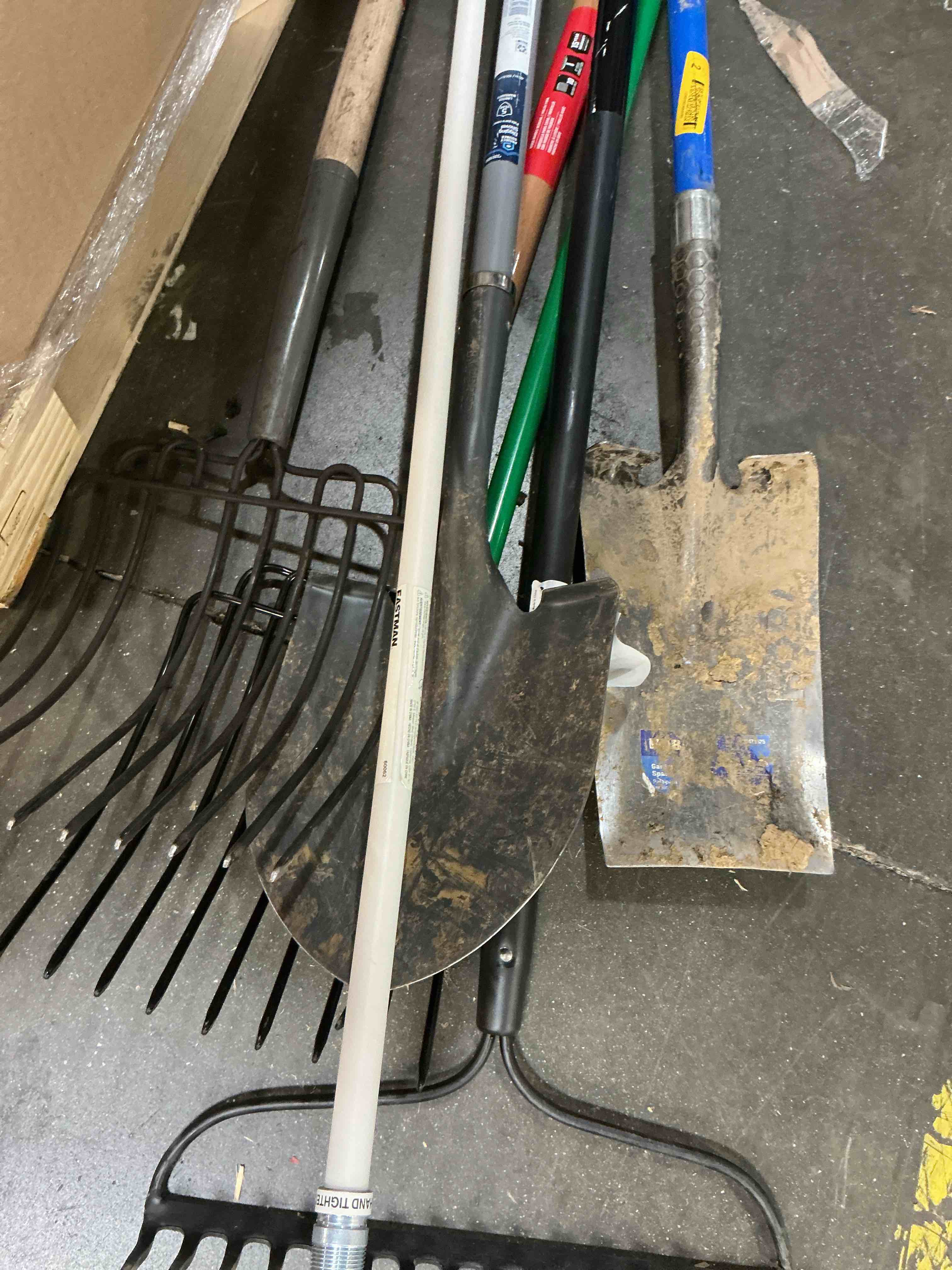 Condition photo showing As Is for (7 pcs)assorted home improvement lot (small tools, screw, home accessories, etc.)