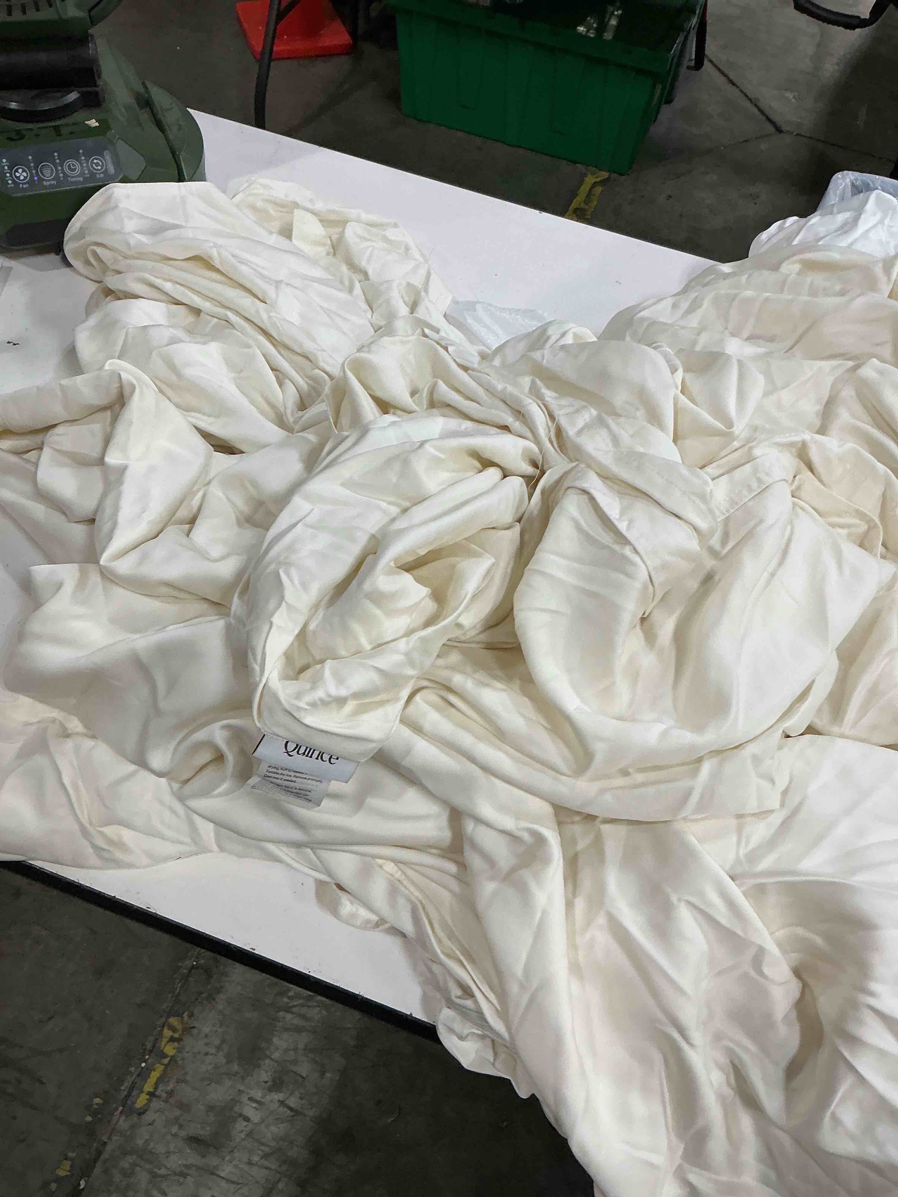 Condition photo showing Good Condition for quince 100% viscose from organic bamboo full/queen duvet ivory