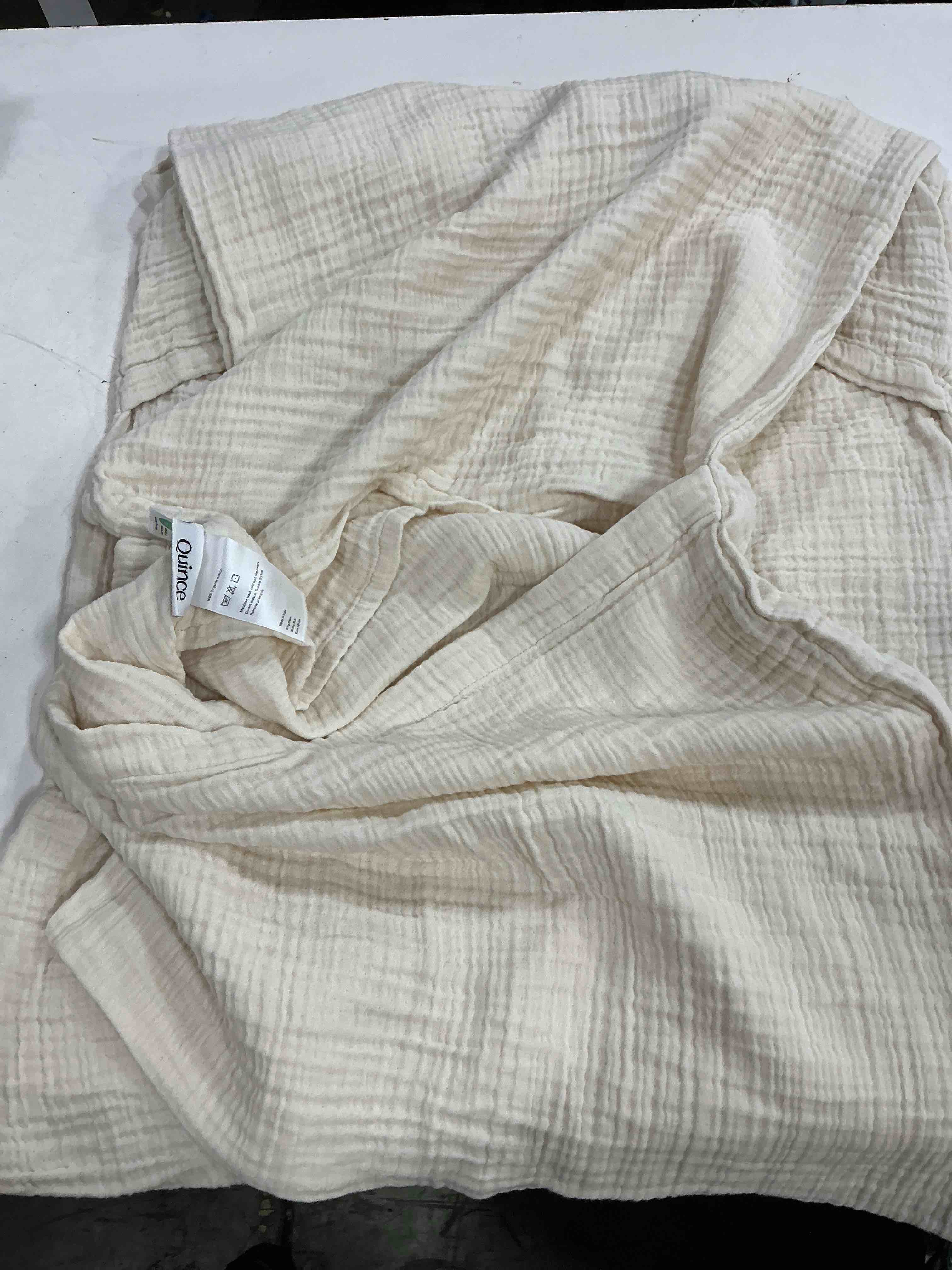 Condition photo showing Good Condition for quince 100% organic cotton gauze king sham set undyed