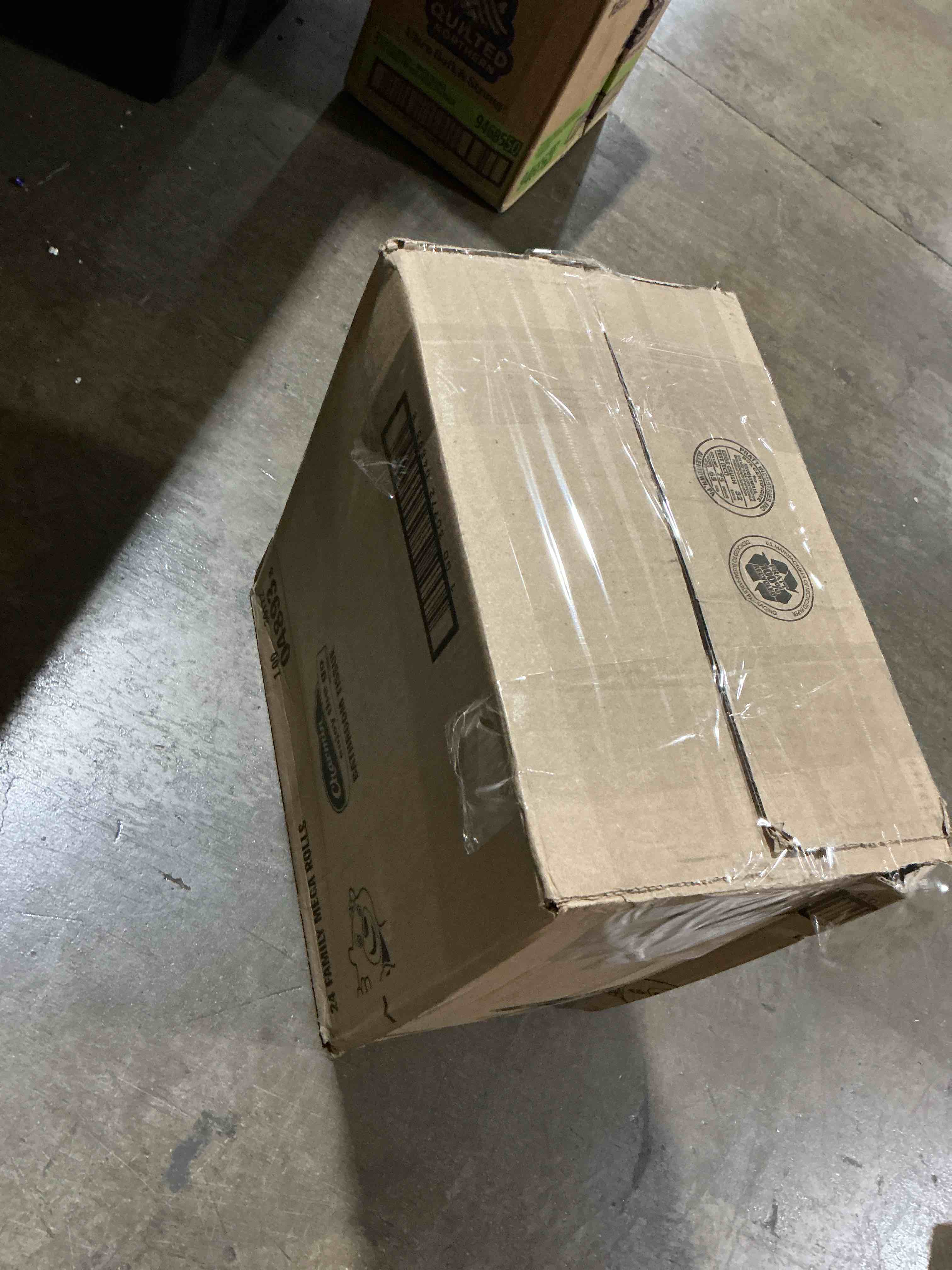 https://s3.amazonaws.com/lotting-images-prod/bidfta/TEA6215499_1789566887651.jpeg