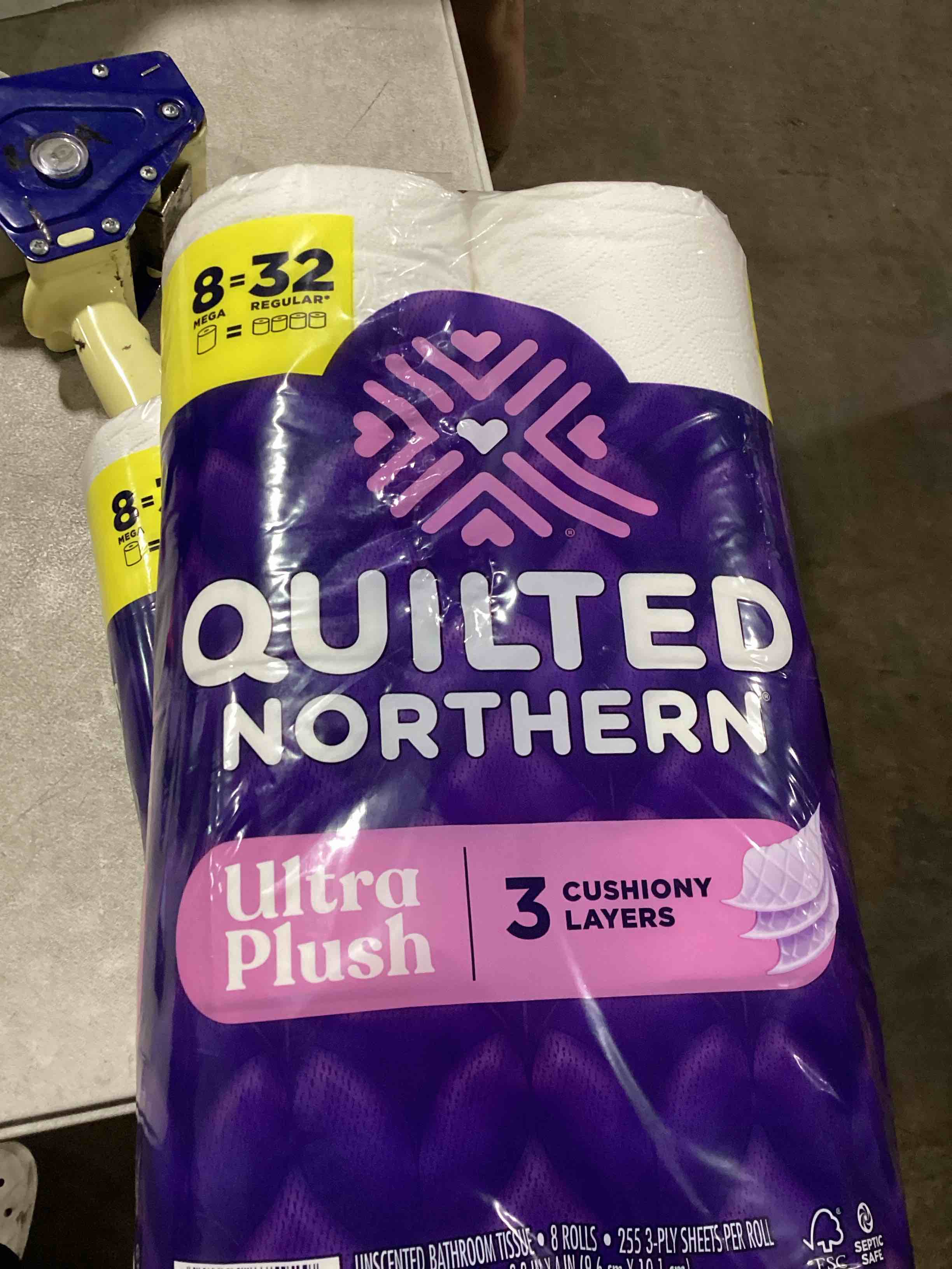 Georgia Pacific QUILTED NORTHERN ULTRA PLUSH® TOILET PAPER, 8 MEGA ROLLS White Pack of 1