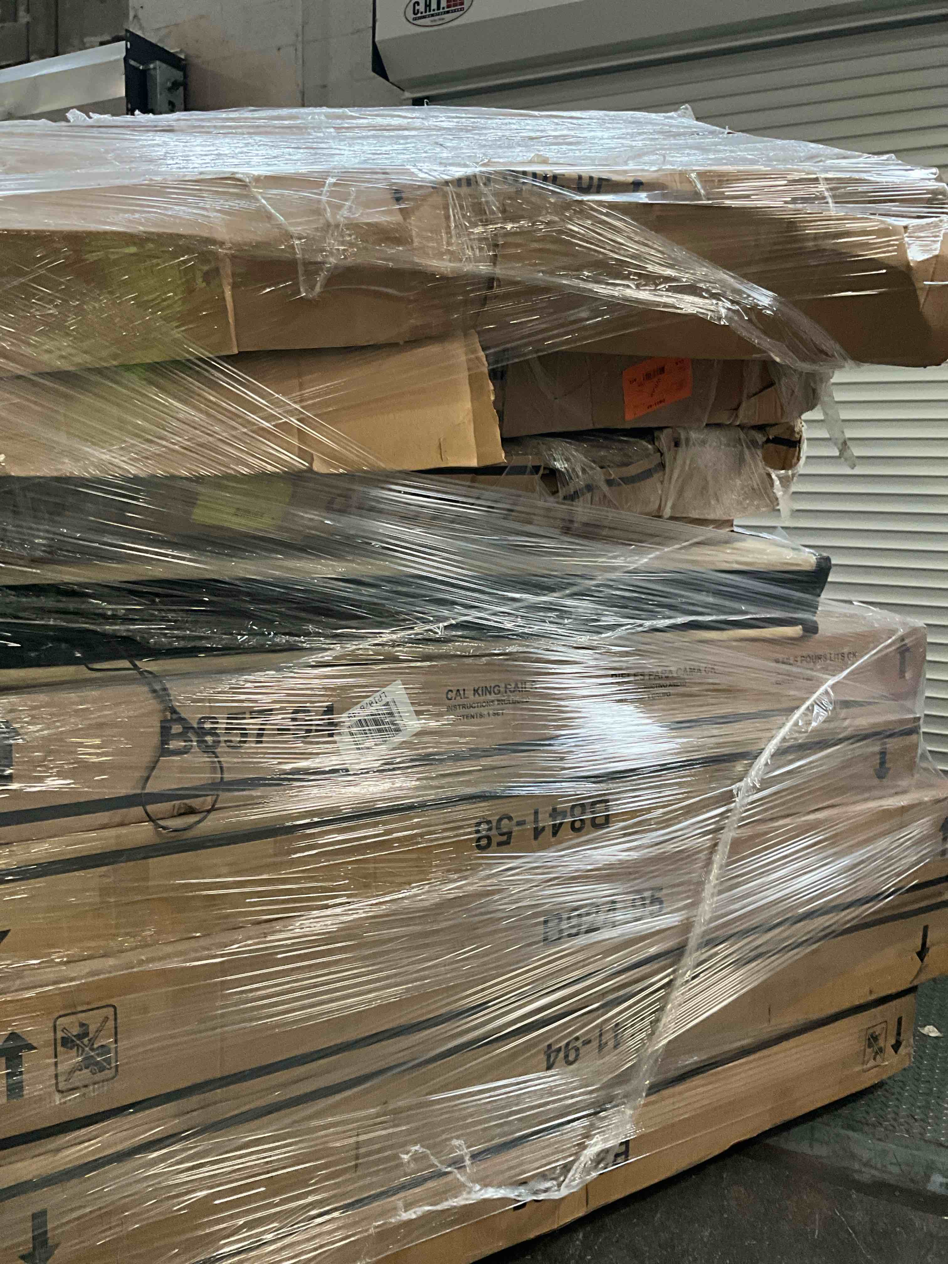 https://s3.amazonaws.com/lotting-images-prod/bidfta/TEA7004286_1786711452627.jpeg