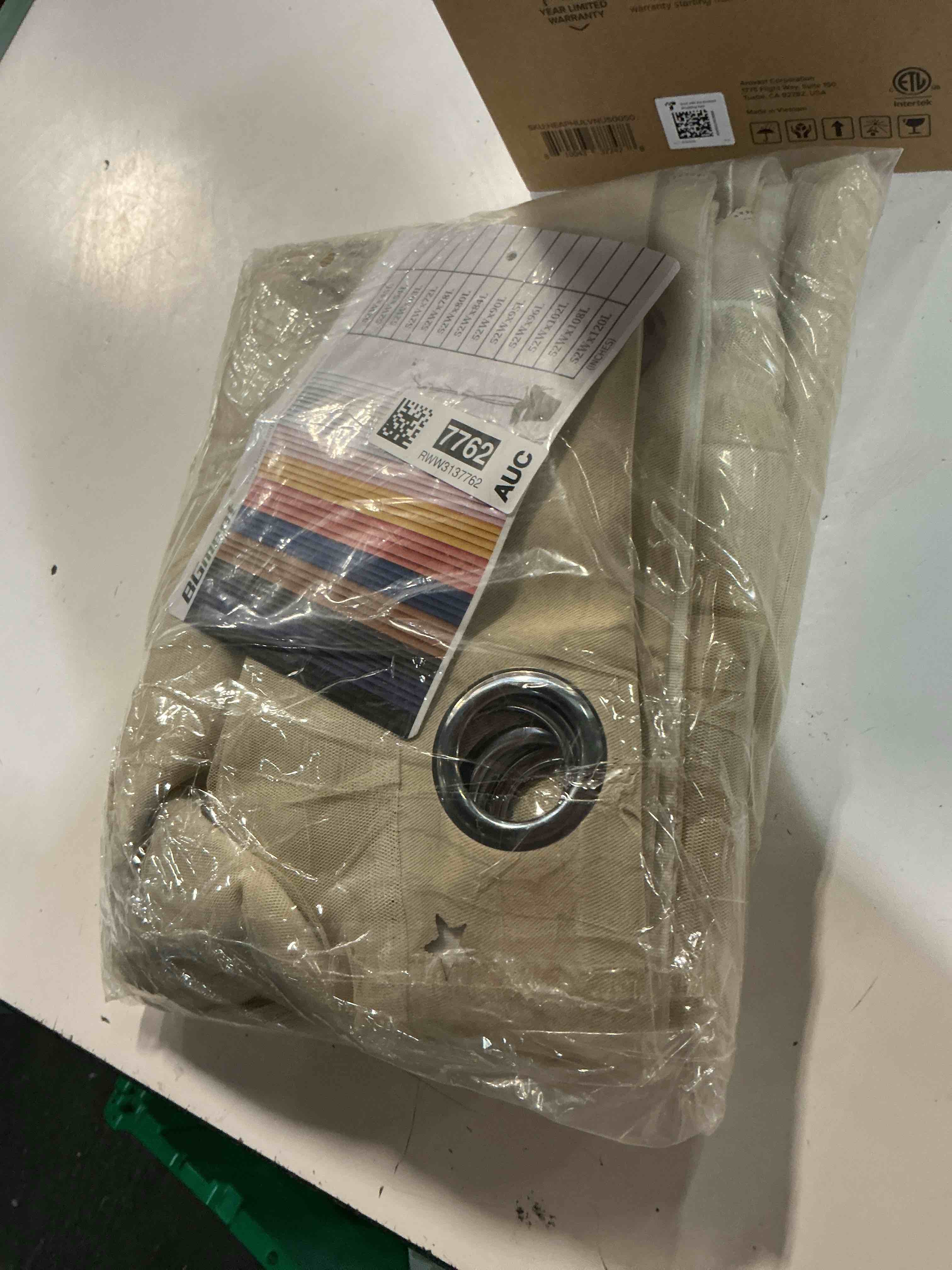 Condition photo showing Good Condition for bedding comforter duvet insert, quilted comforter with corner tabs, box stitched down alternative comforters king size (beige)