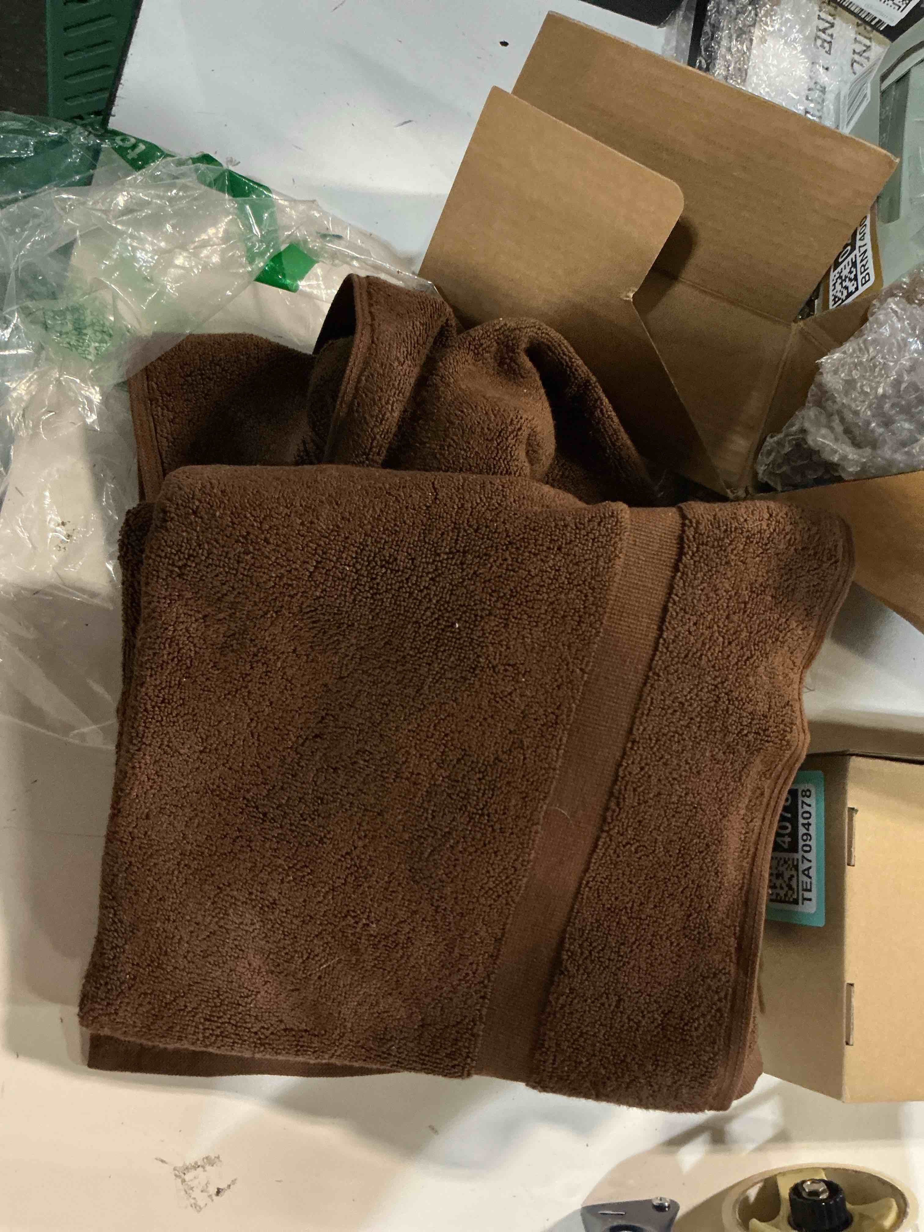 Condition photo showing Good Condition for seisso bath towels, extra absorbent & quick drying lightweight fiber towels, premium big soft bath towel for fitness, spa, sports towels, yoga towel, brown(2 pack)