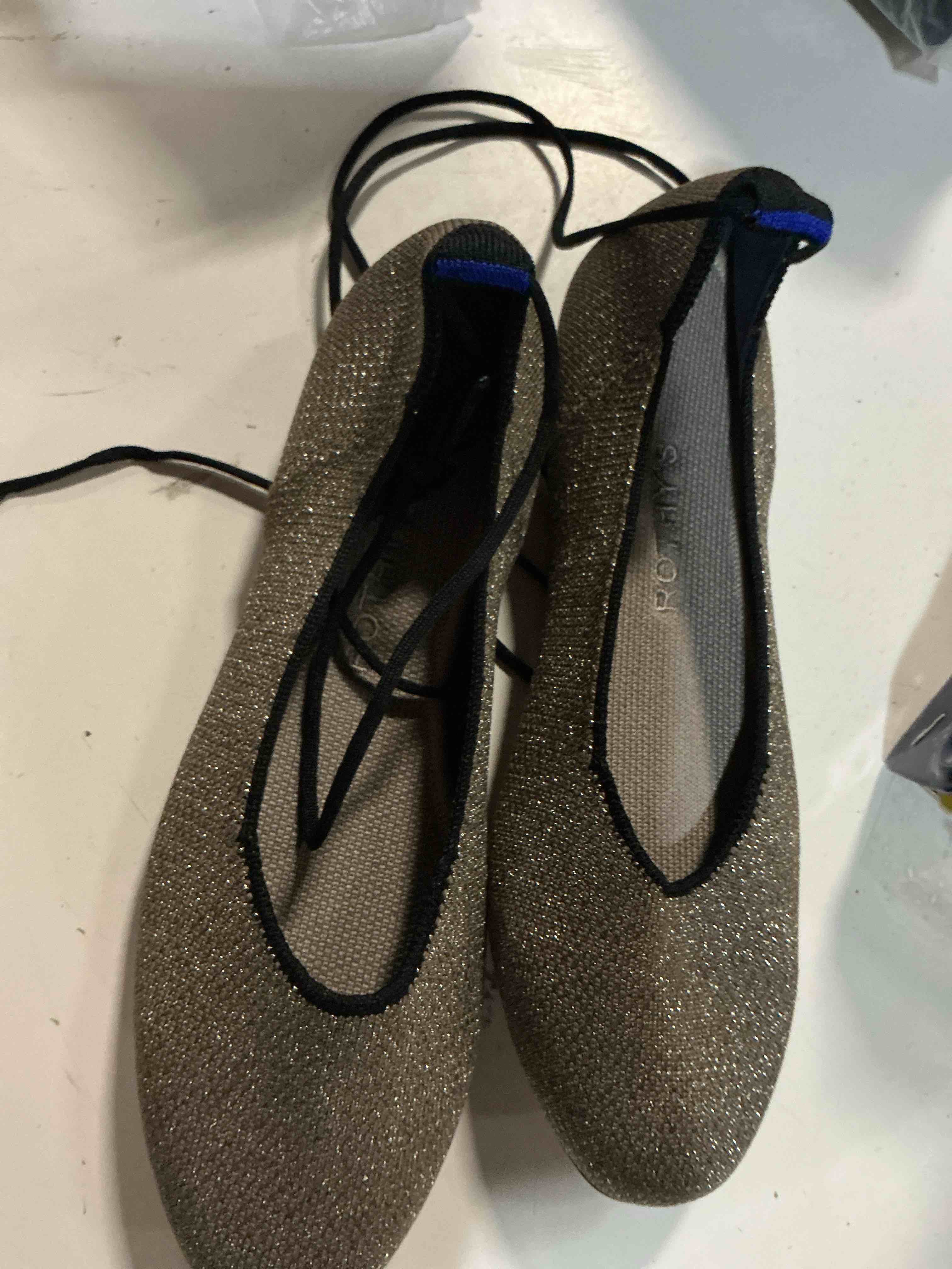 Condition photo showing Good Condition for rothy’s the square wrap flat in pewter