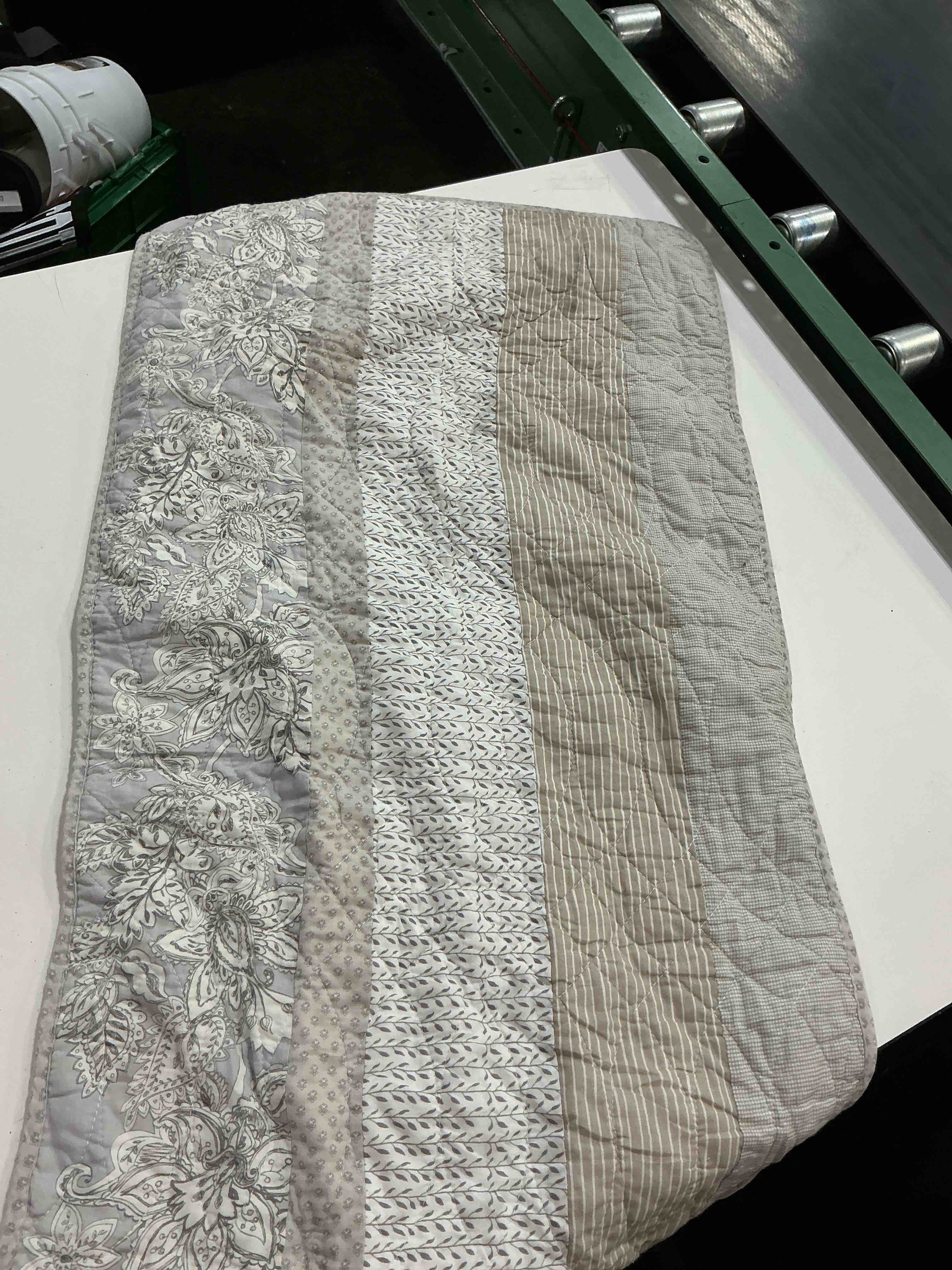 Condition photo showing As Is for king chezmoi collection quinn 3-piece neutral taupe gray white floral hibiscus flower candy stripe patchwork quilt set - pre-washed cotton coverlet - lightweight reversible bedspread