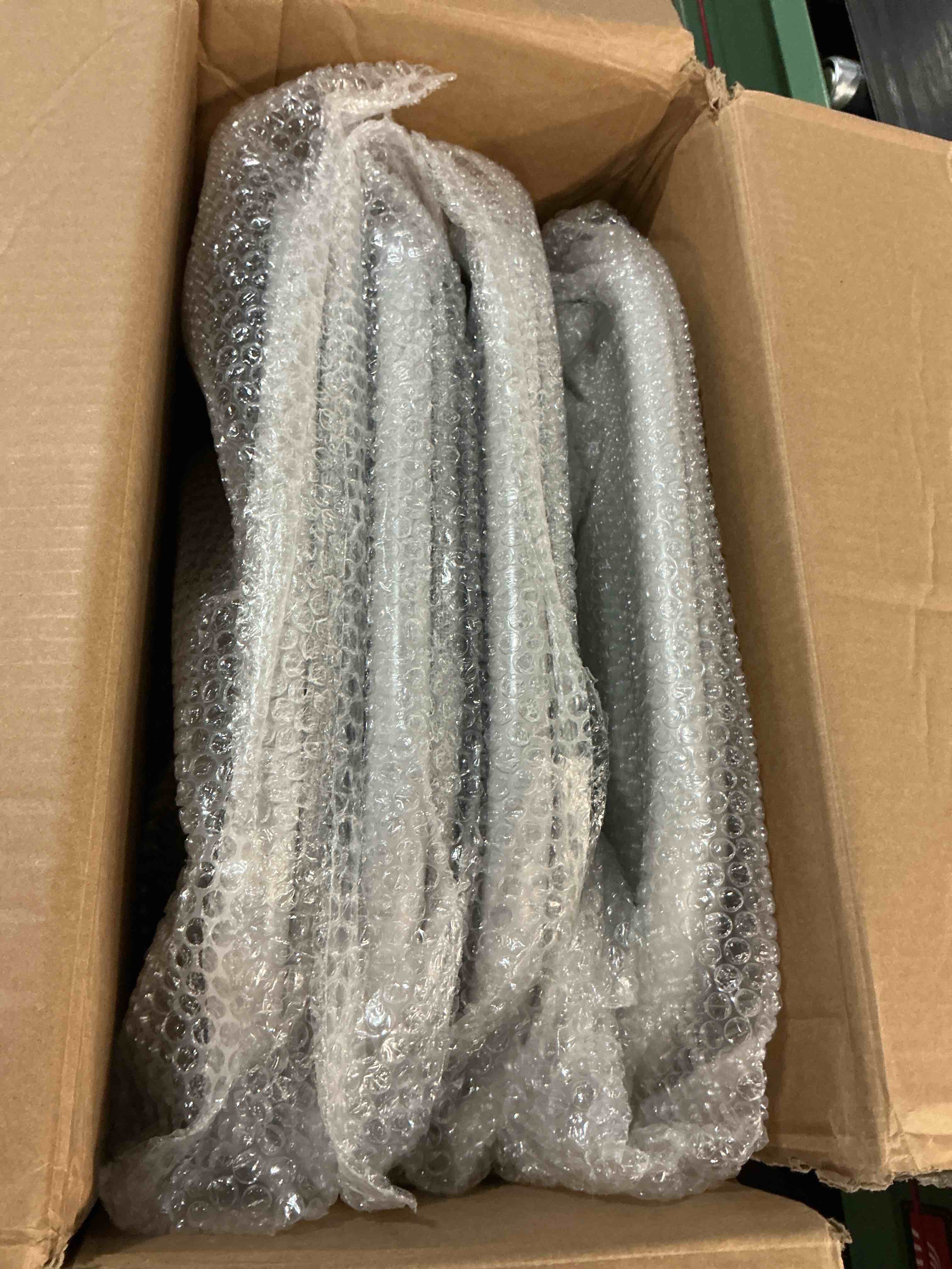 https://s3.amazonaws.com/lotting-images-prod/bidfta/TEA7090426_1783619433629.jpeg