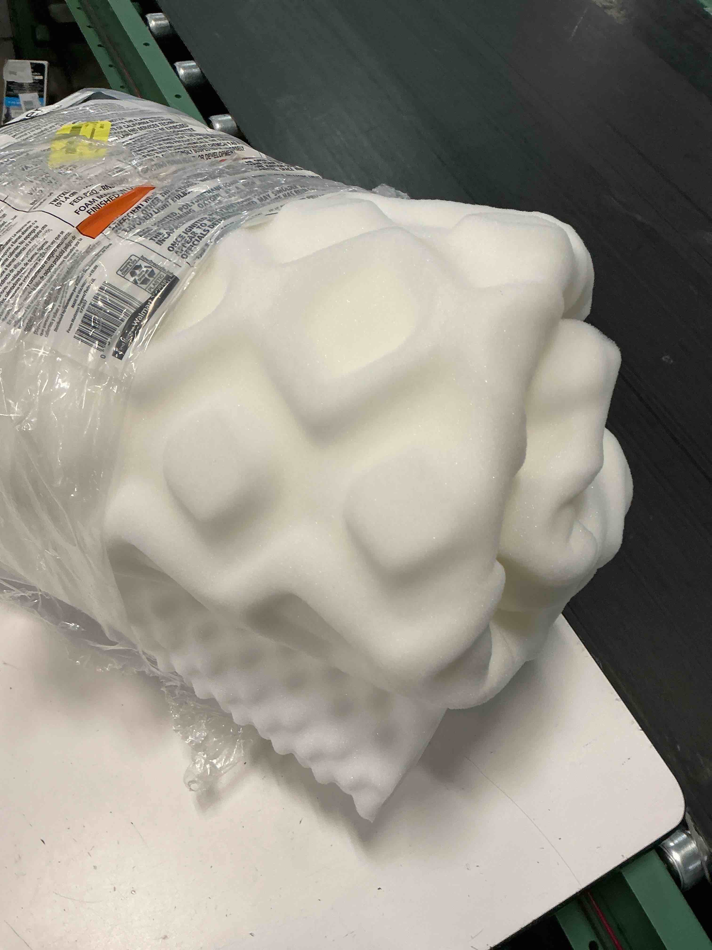 Condition photo showing Good Condition for mainstays 1.25" 7-zone mattress topper, twin/twin-xl