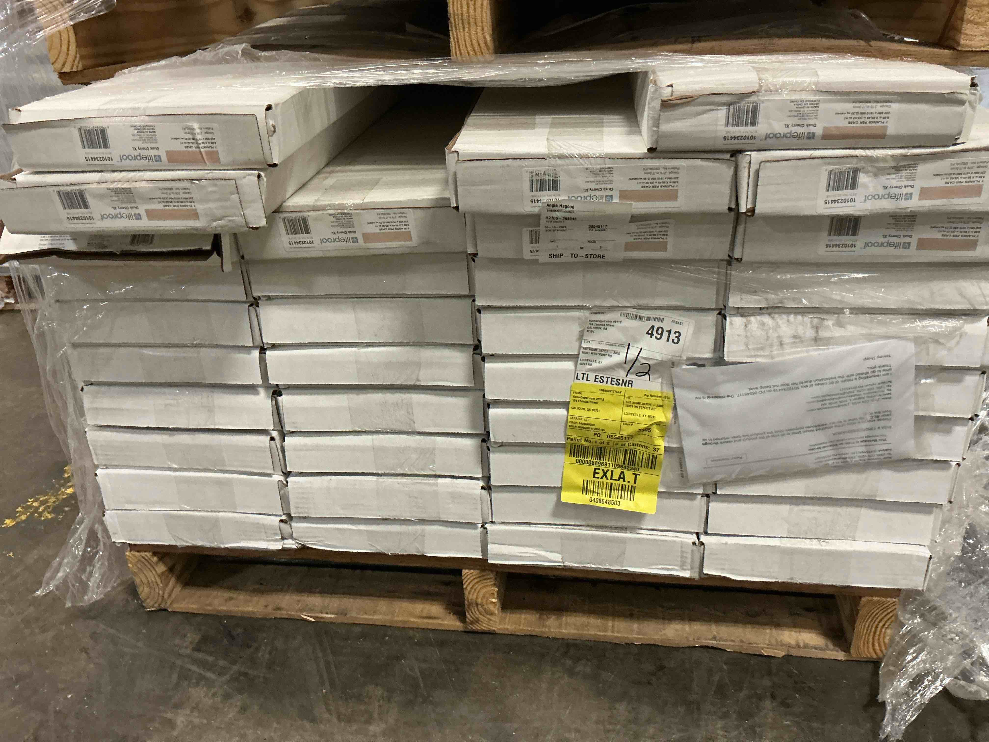 Condition photo showing Good Condition for dusk cherry 22 mil x 8.7 in. w x 59 in. l click lock waterproof luxury vinyl plank flooring (25 sq. ft./case)