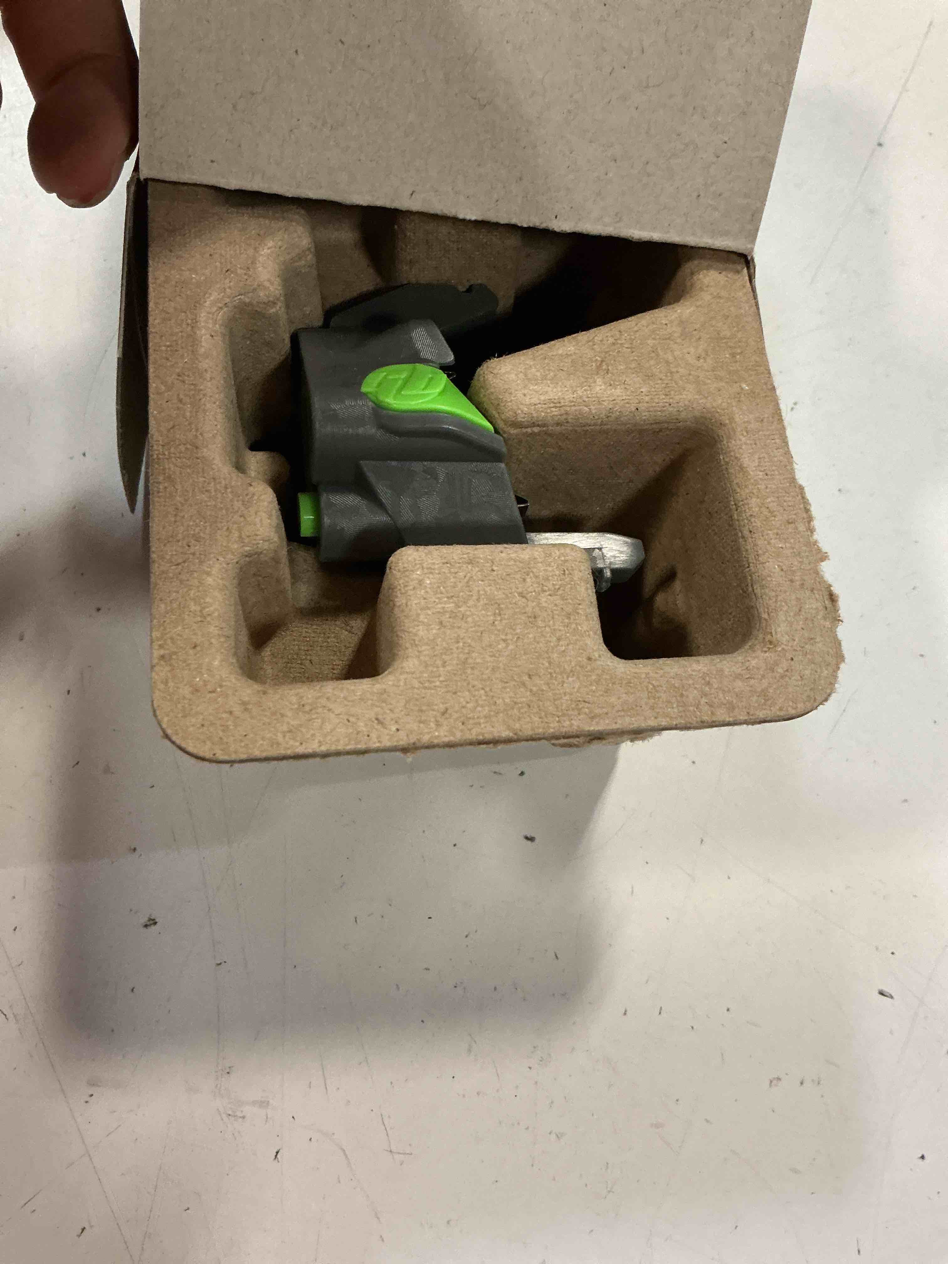 https://s3.amazonaws.com/lotting-images-prod/bidfta/TEA7160941_1789412796286.jpeg