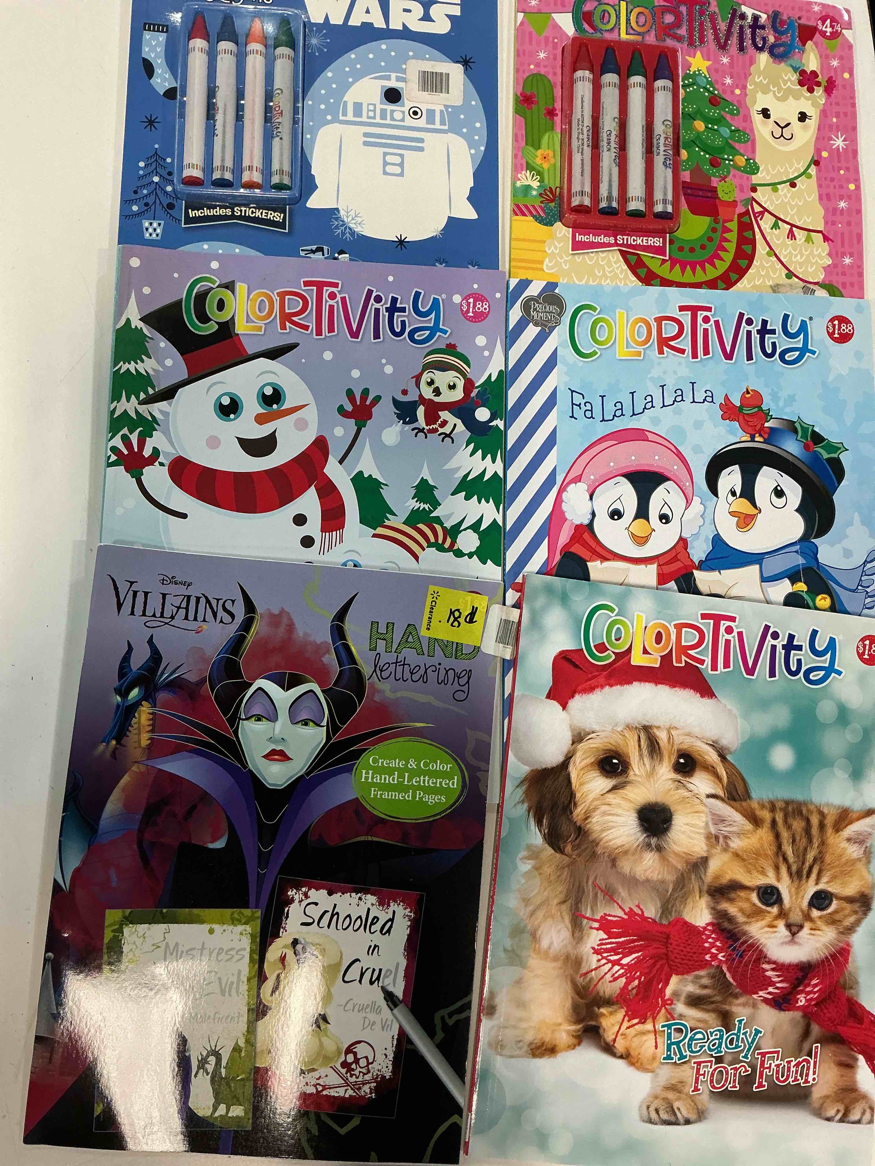 Pack of 6 assorted coloring / activity books