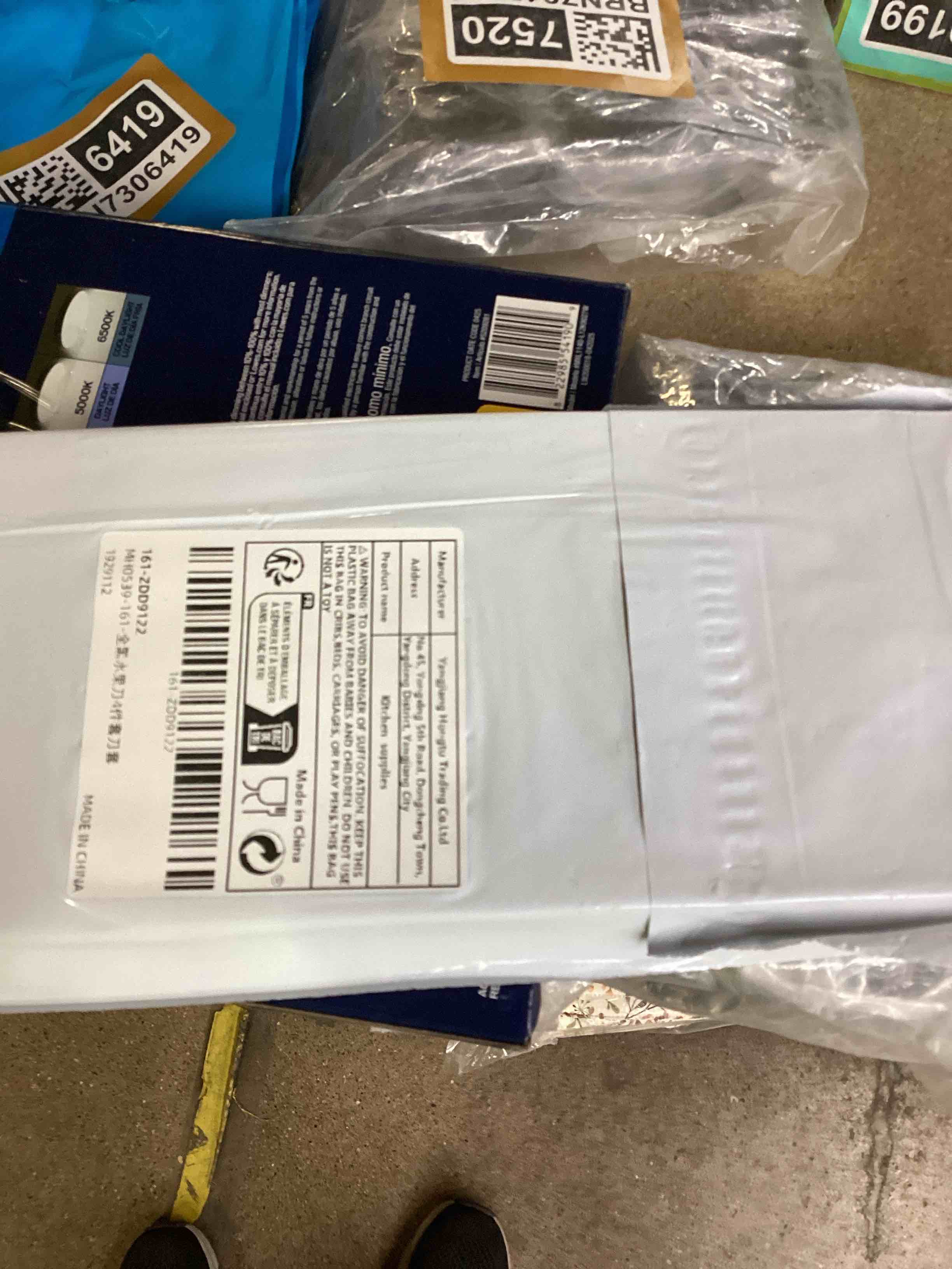 Condition photo showing New/Like New for vulcan club tennis tote (navy)