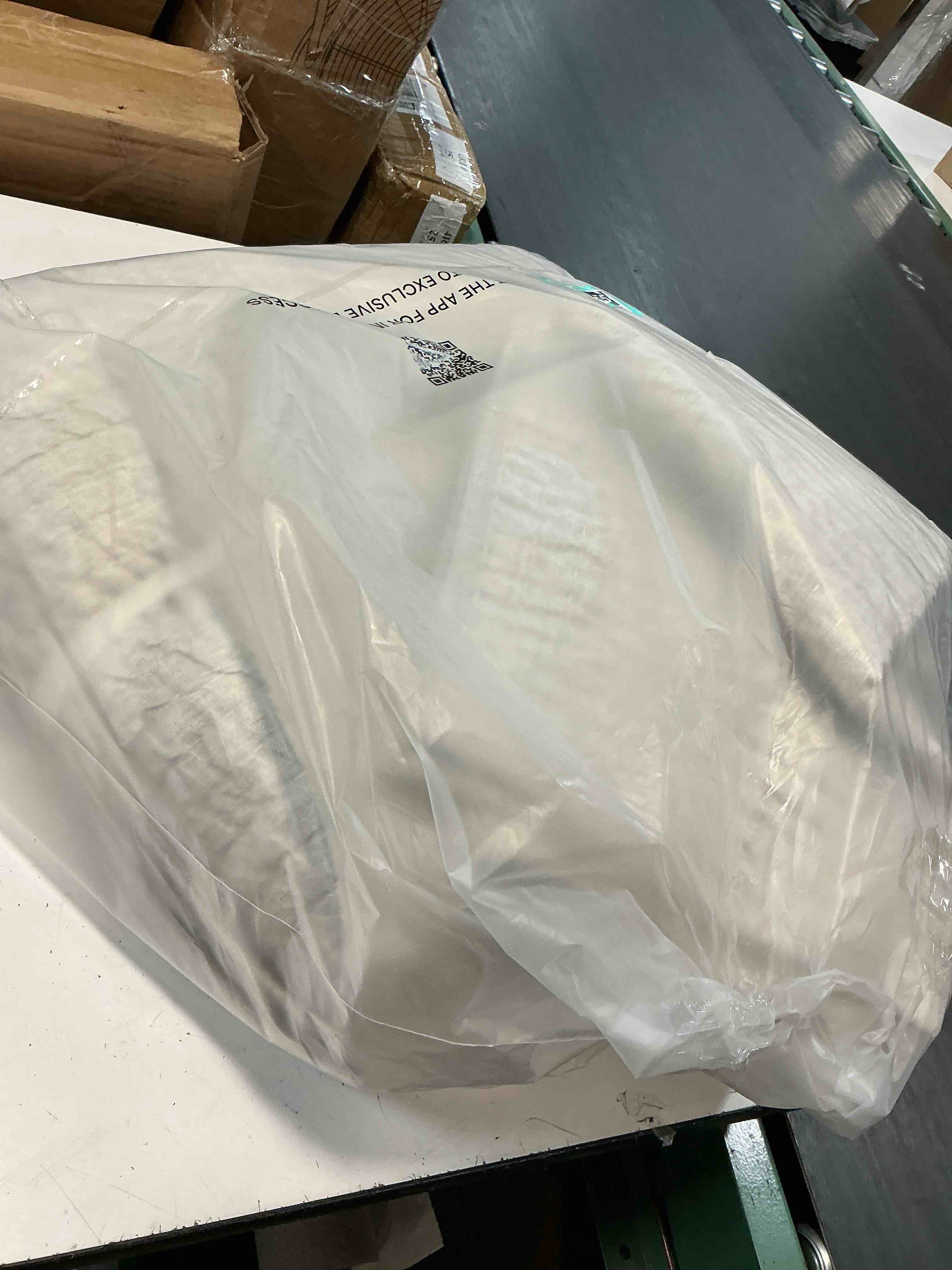 Condition photo showing Good Condition for european linen cotton stitch quilt set (88 in x 92 in )