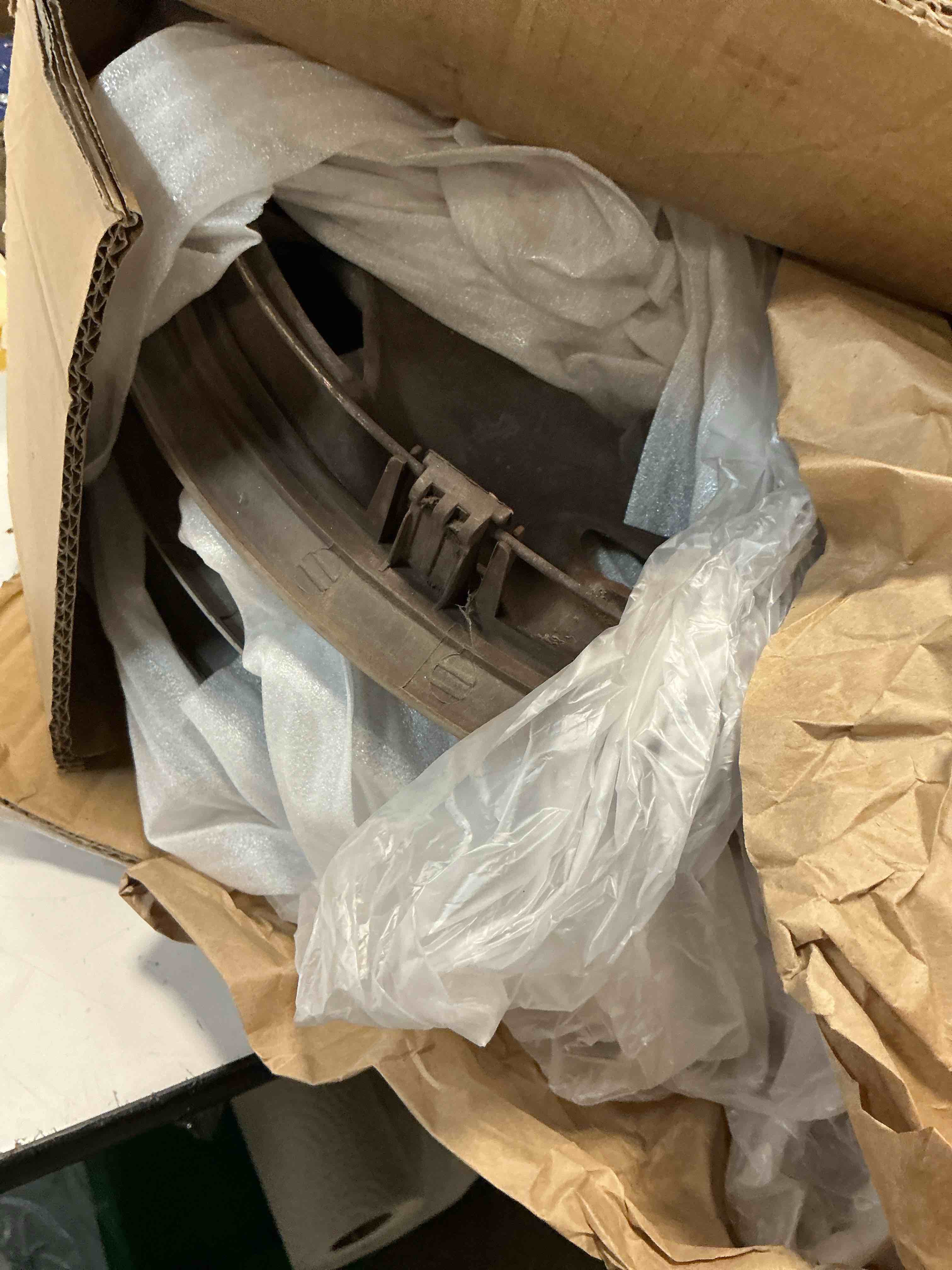 Condition photo showing As Is for 16 inch abs hubcaps fit for 1992-2014 ford e150 e250 e350 van 8 lug steel wheel, set of 4 silver chrome hubcap wheel covers replacement for 92-14 clubwagon econoline cutaway vans