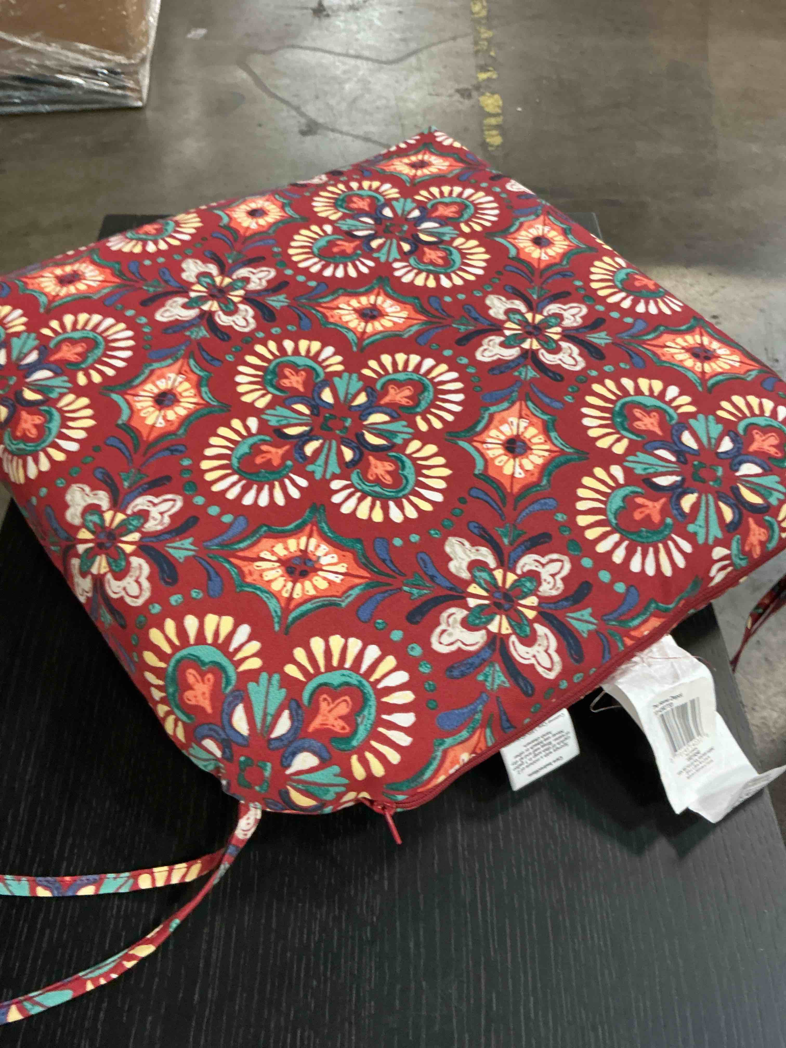 Condition photo showing Good Condition for 20 in. w x 20 in. d square outdoor patio seat pad cushion in garden bloom