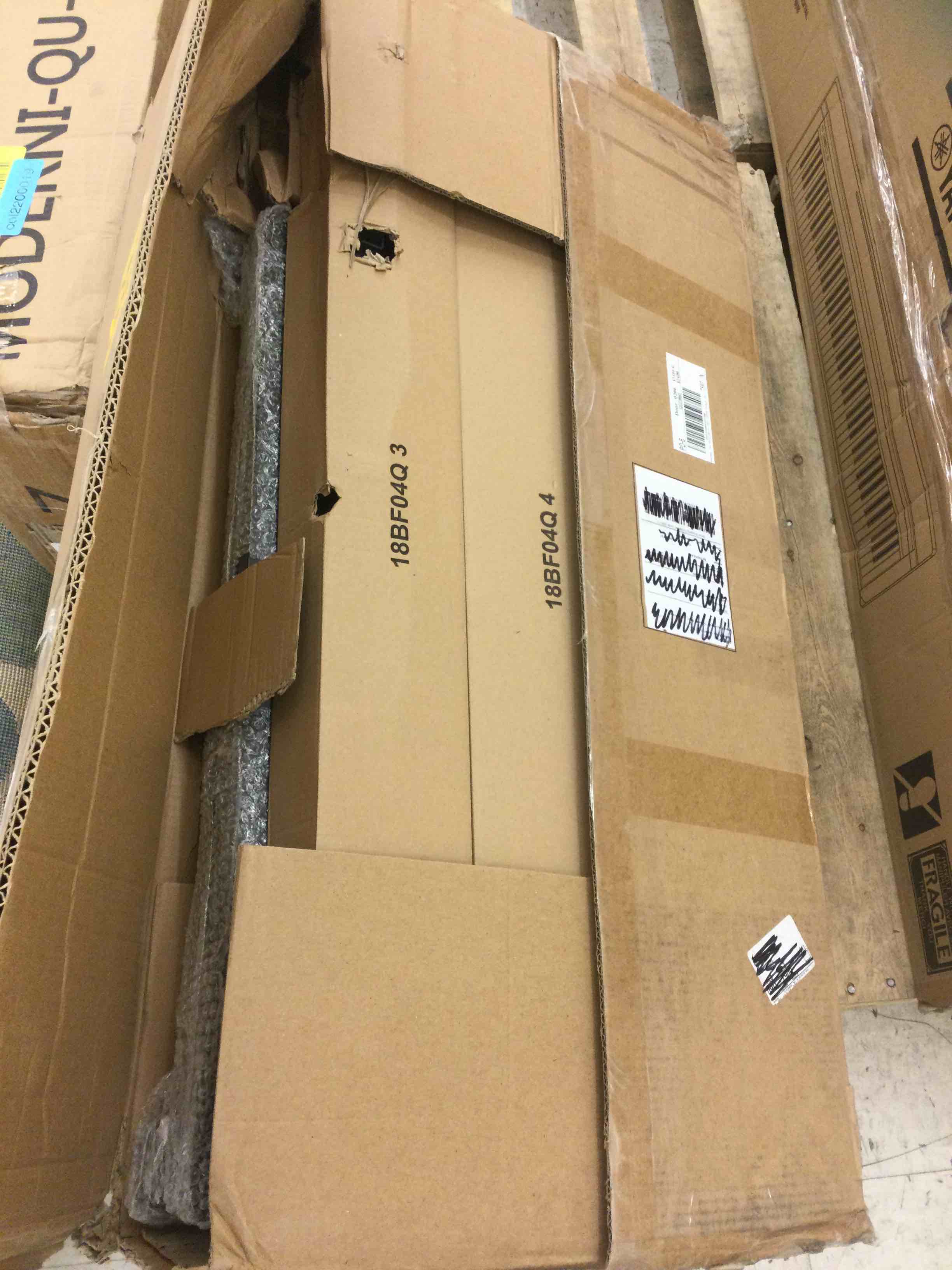 https://s3.amazonaws.com/lotting-images-prod/bidfta/WC068935_1643734933372.jpeg