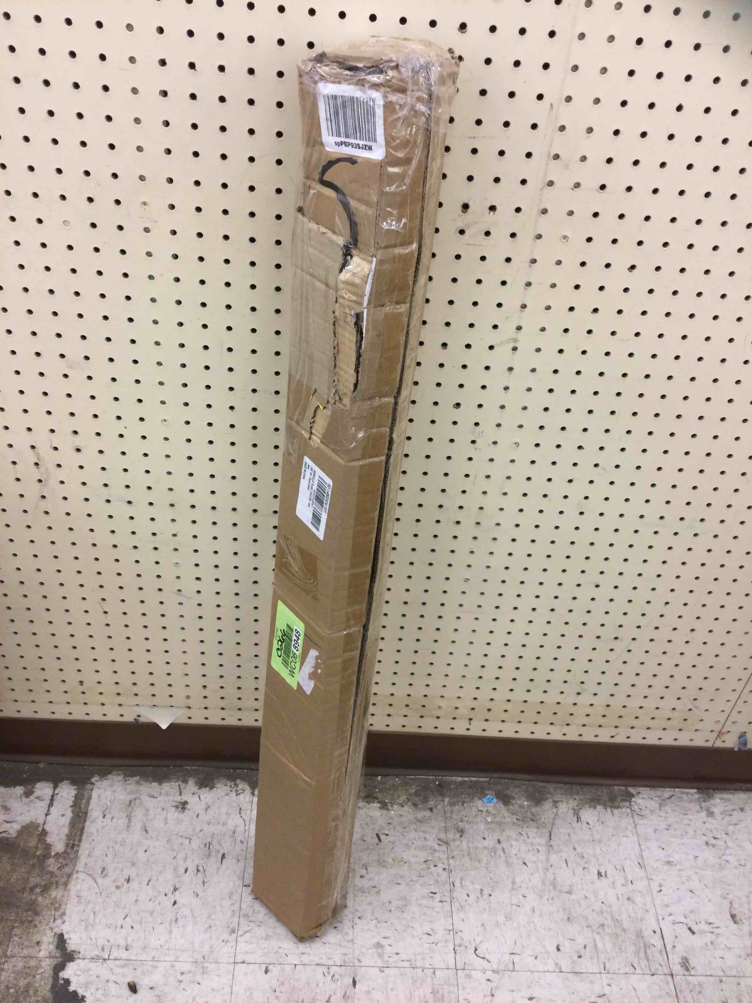 https://s3.amazonaws.com/lotting-images-prod/bidfta/WC068948_1643817391315.jpeg