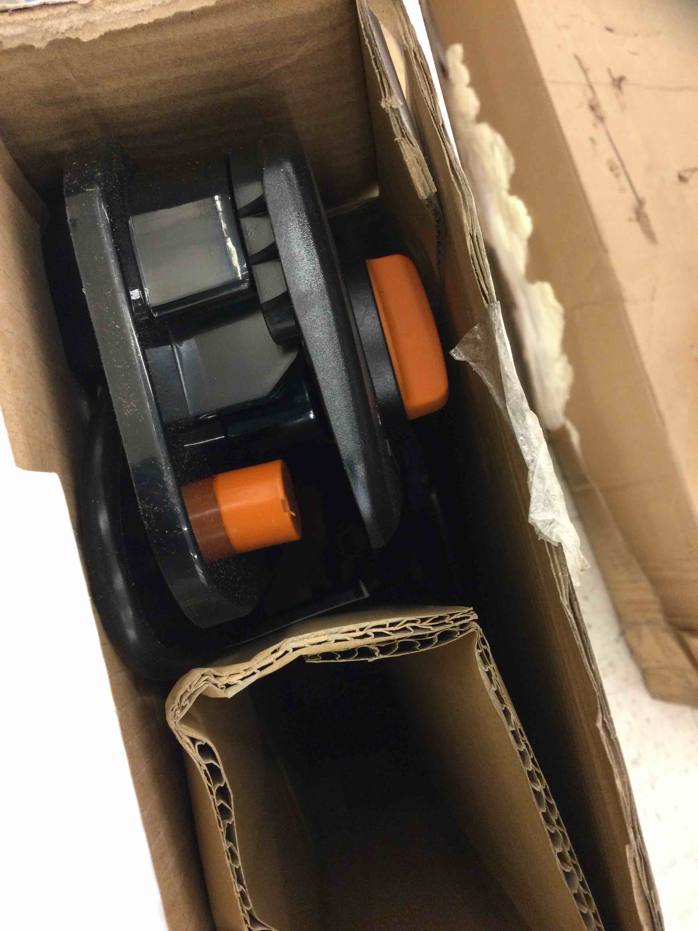 https://s3.amazonaws.com/lotting-images-prod/bidfta/WC068959_1643820659346.jpeg