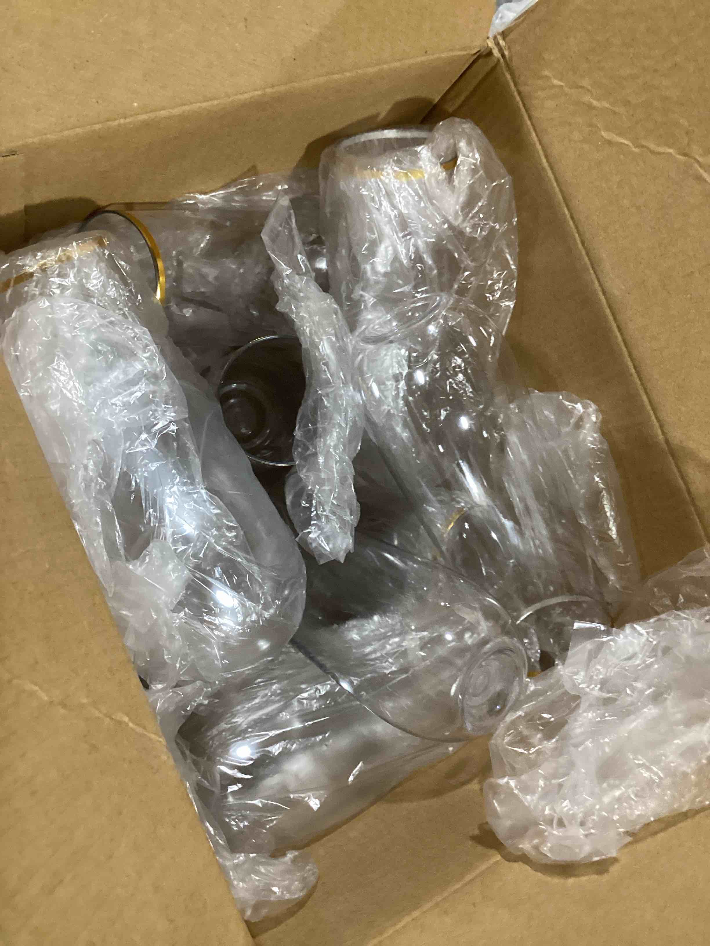 https://s3.amazonaws.com/lotting-images-prod/bidfta/X0034RXXFL_1733499733059.jpeg