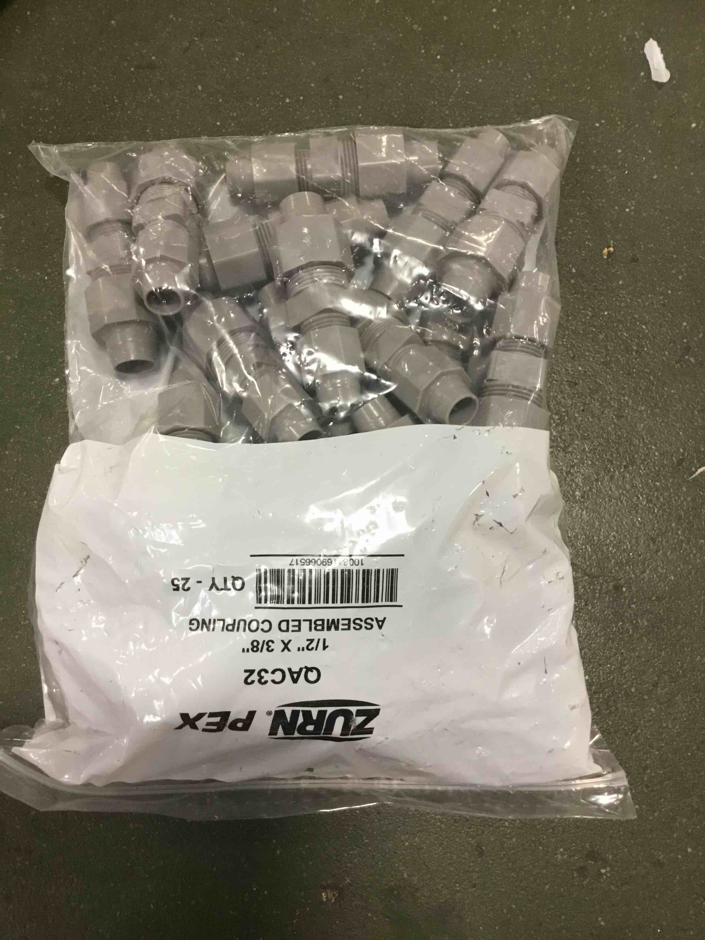 Qest 1/2in & 3/8in Coupling (QAC32R)