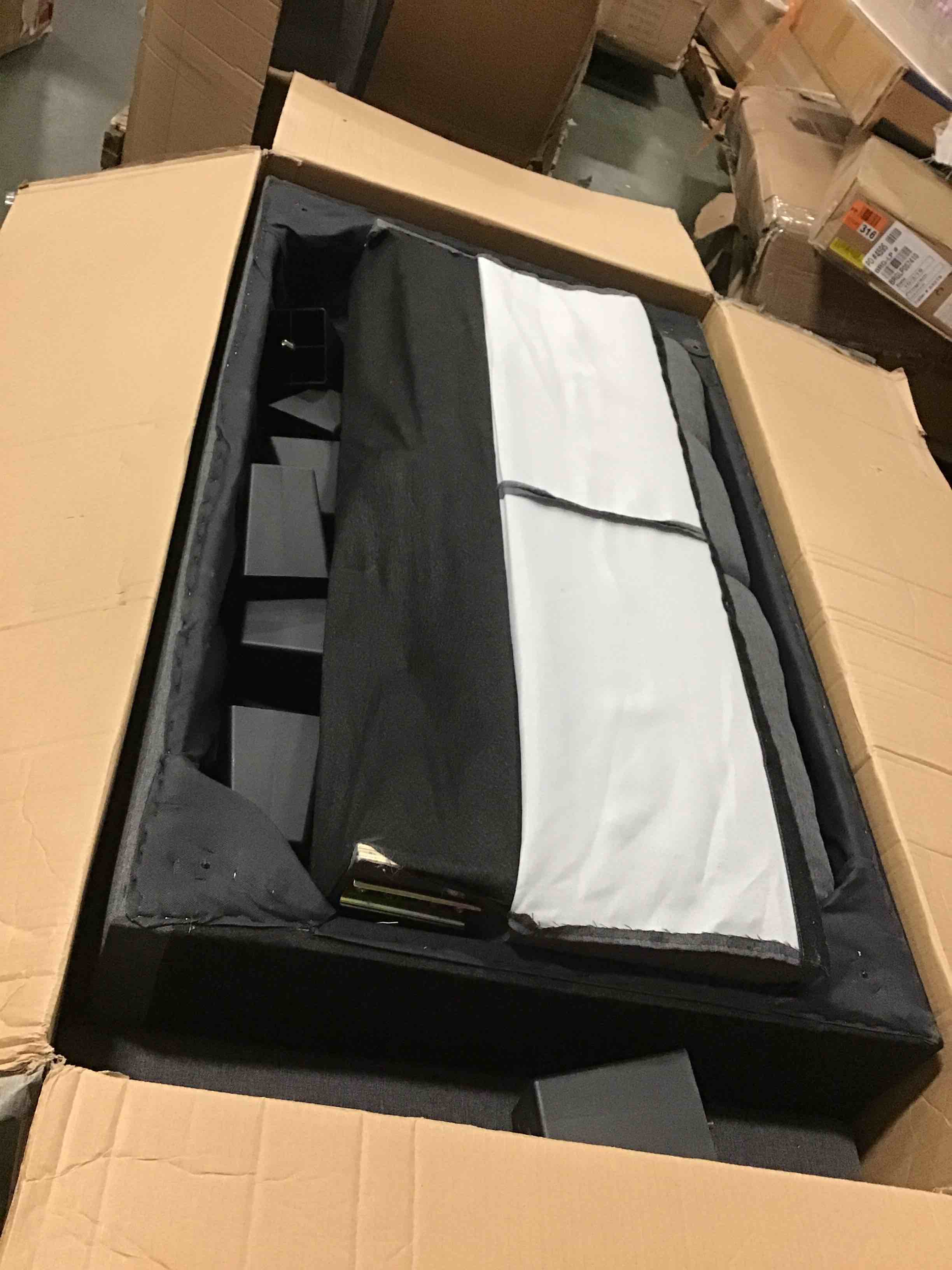 https://s3.amazonaws.com/lotting-images-prod/bidfta/YEL0201749_1571916794167.jpeg