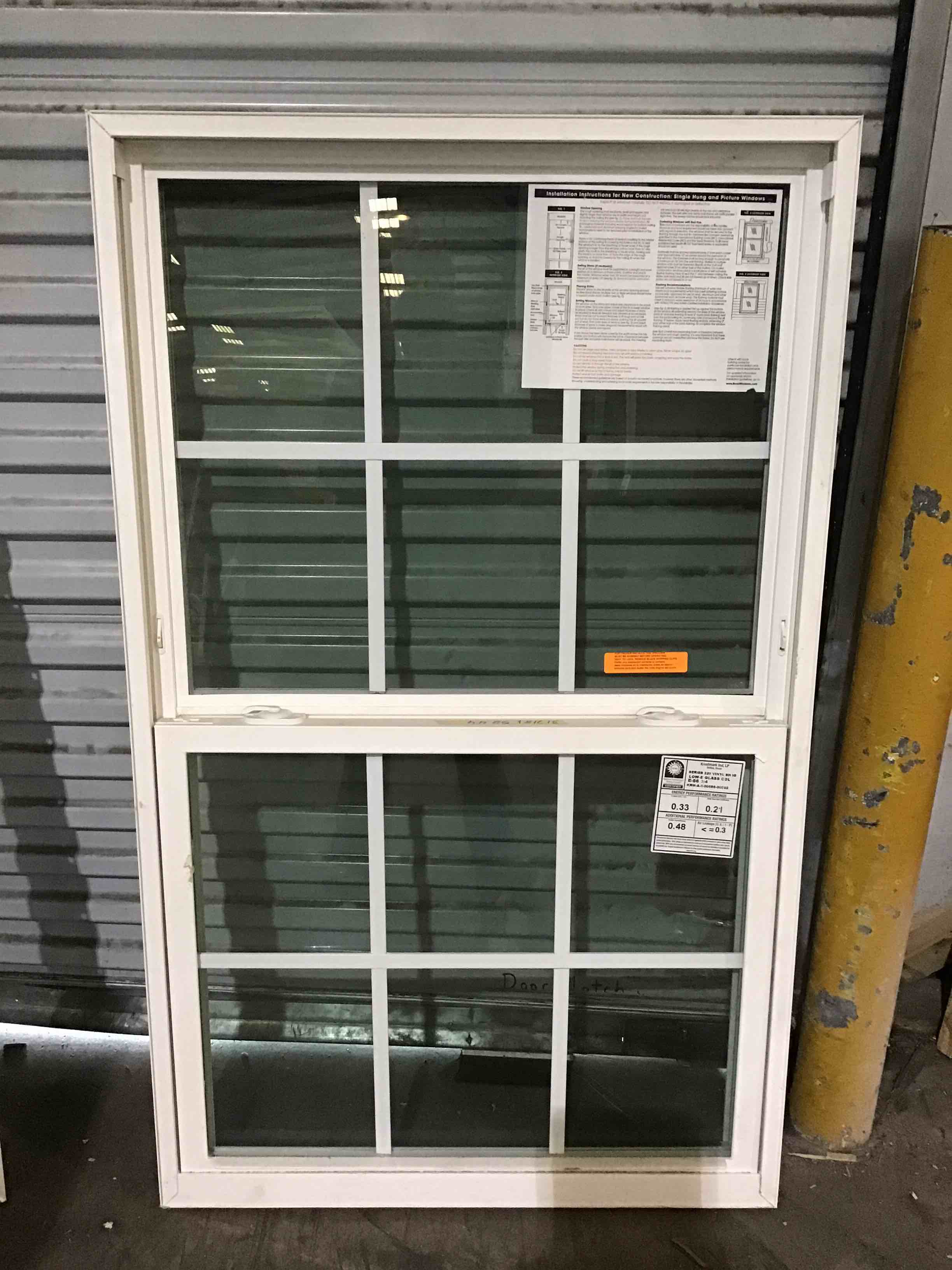 32 in. x 33 in. Series 220 White Vinyl Low E Glass