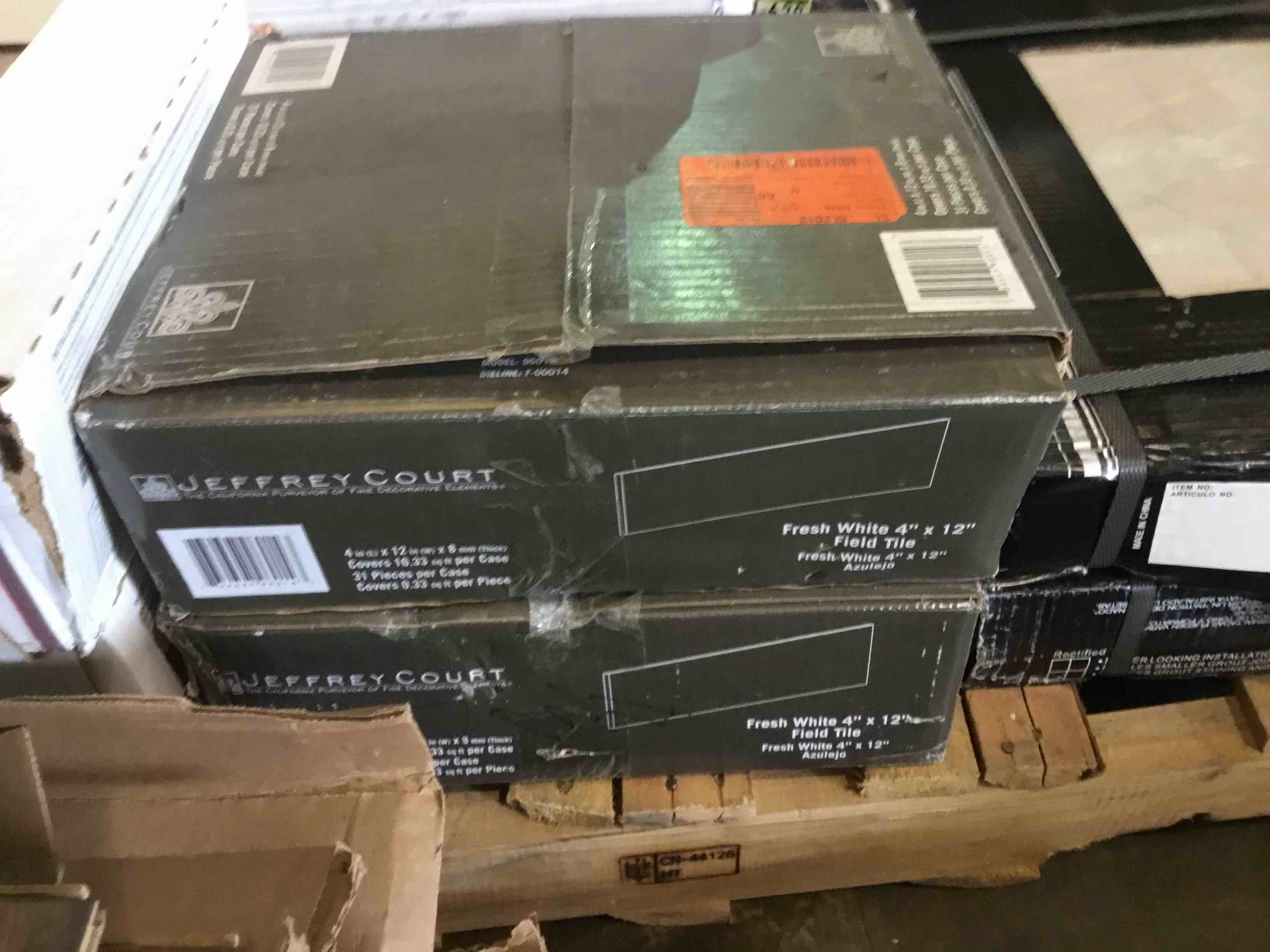 https://s3.amazonaws.com/lotting-images-prod/bidfta/YEL0652719_1603481126400.jpeg