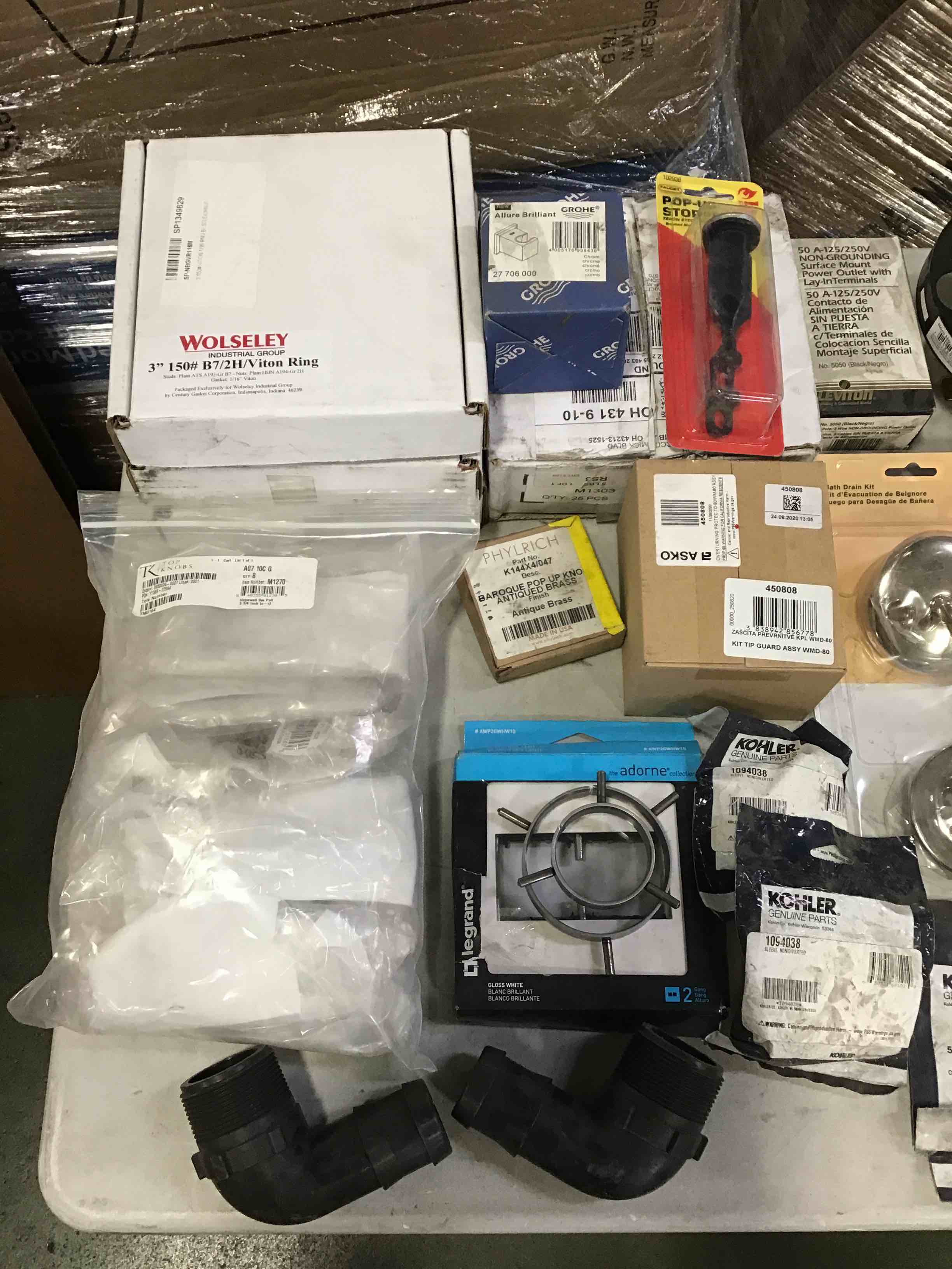 https://s3.amazonaws.com/lotting-images-prod/bidfta/YEL0988690_1613670703205.jpeg