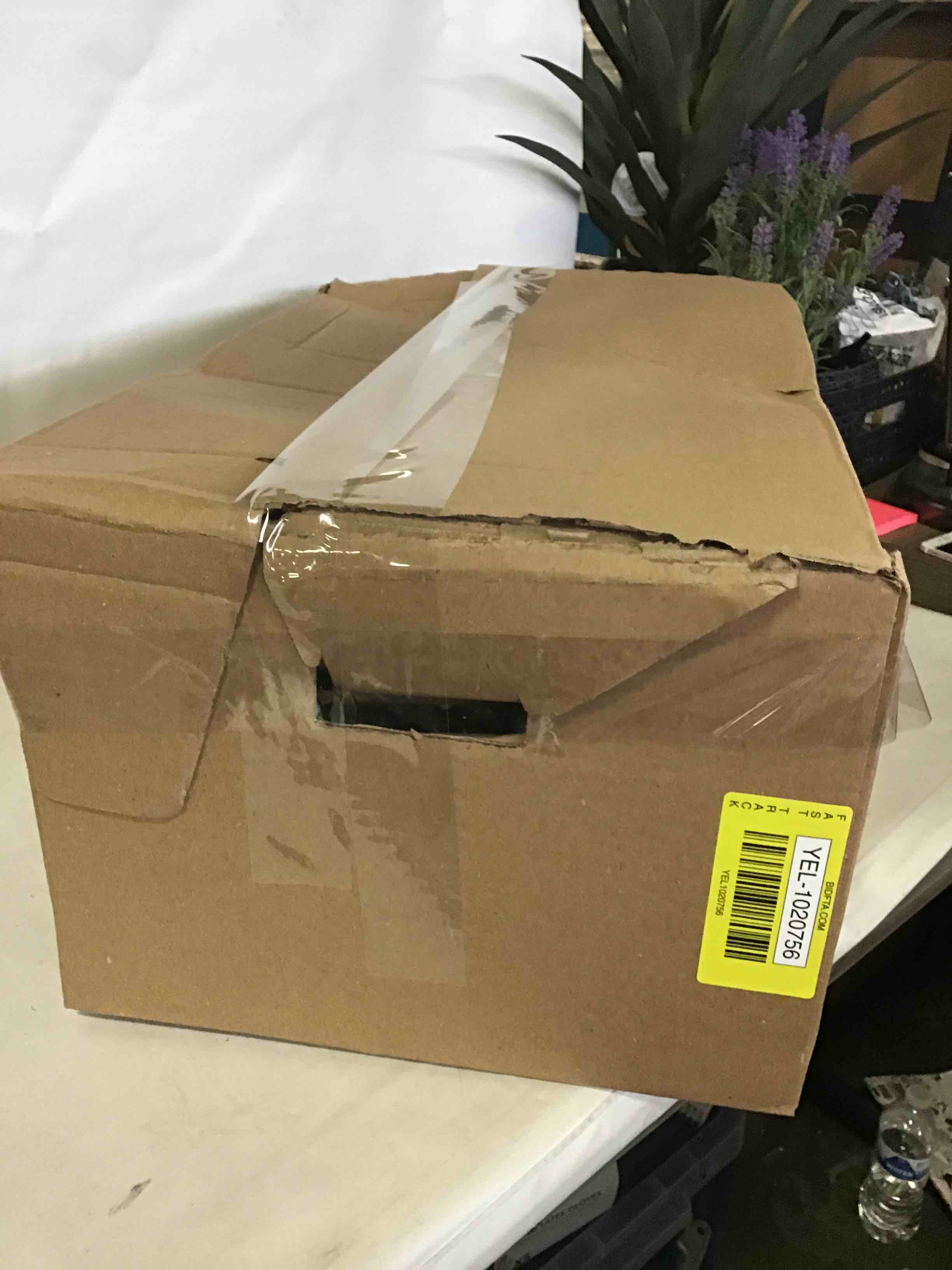 https://s3.amazonaws.com/lotting-images-prod/bidfta/YEL1020756_1614016149708.jpeg