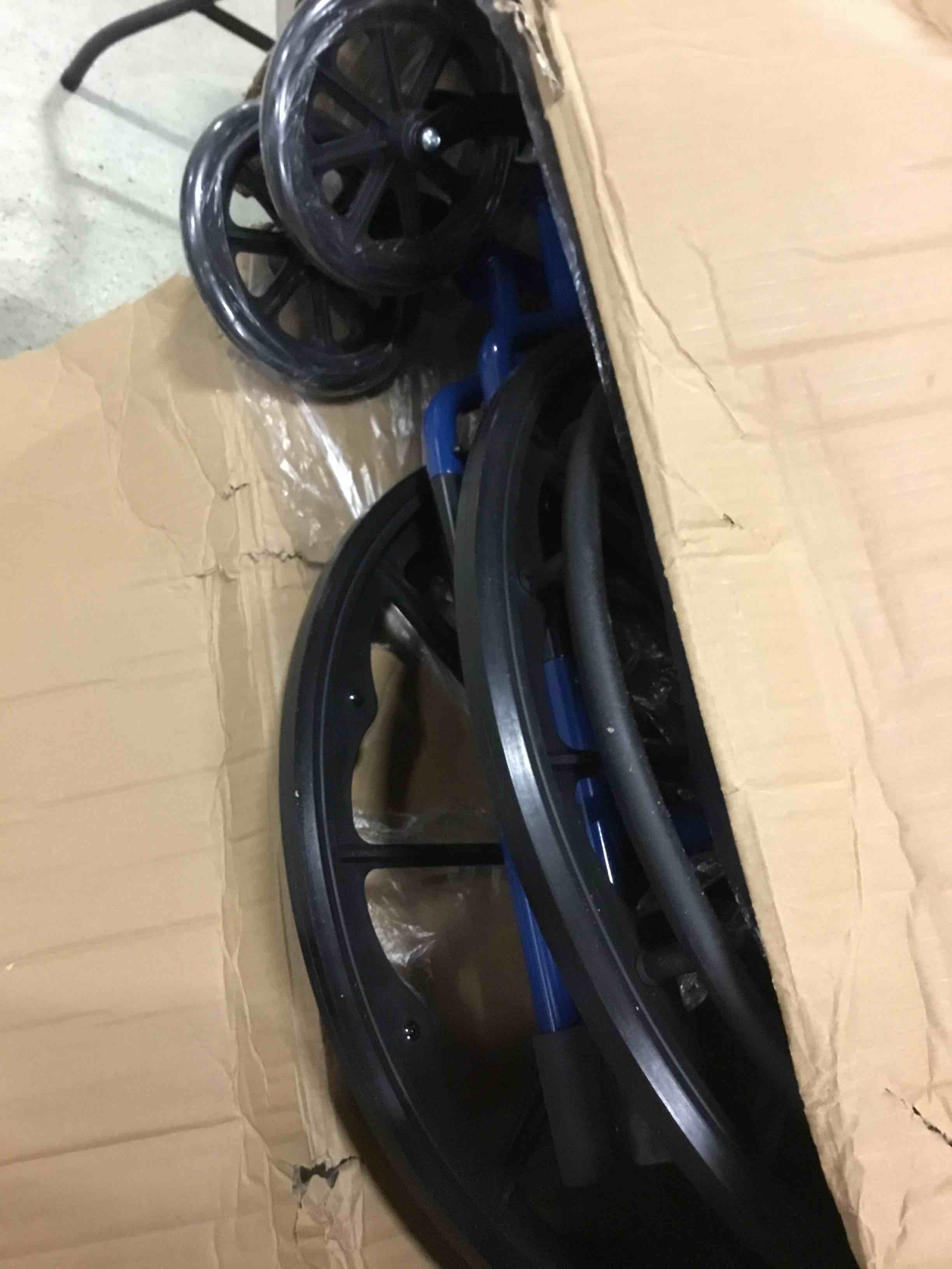 https://s3.amazonaws.com/lotting-images-prod/bidfta/YEL1232823_1622555280118.jpeg