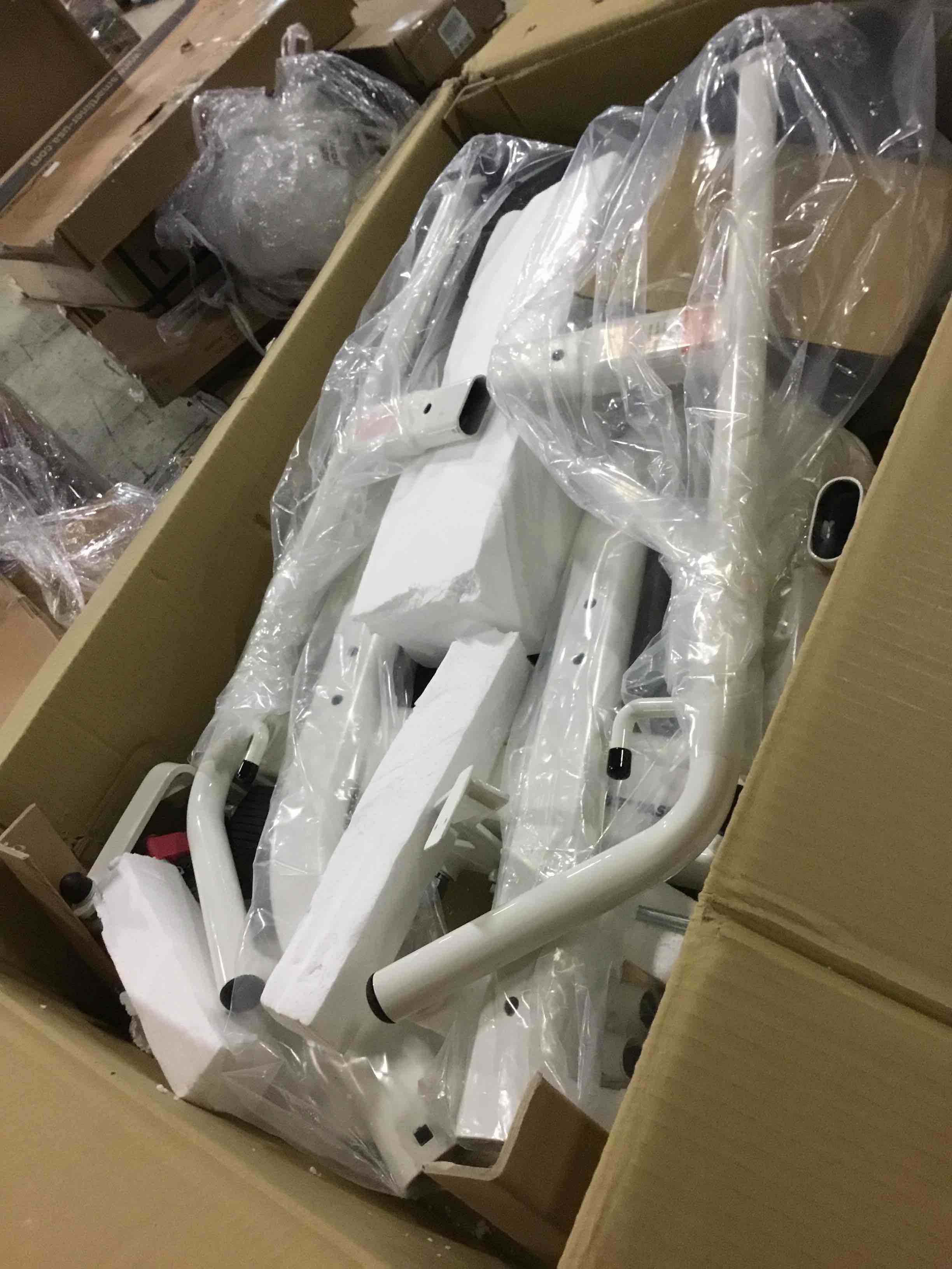 https://s3.amazonaws.com/lotting-images-prod/bidfta/YEL1232829_1622556817889.jpeg