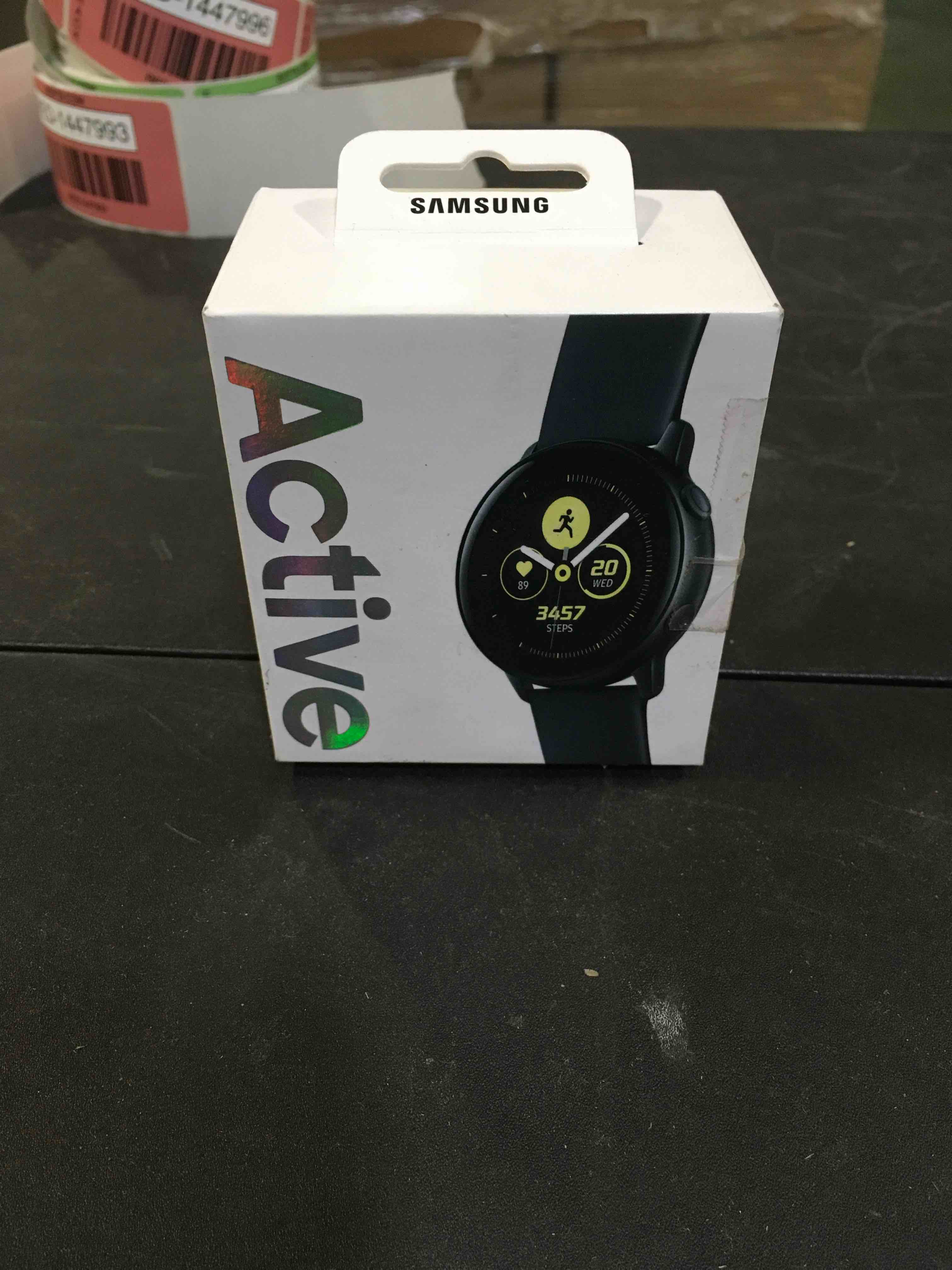 https://s3.amazonaws.com/lotting-images-prod/bidfta/YEL1382605_1632489036484.jpeg