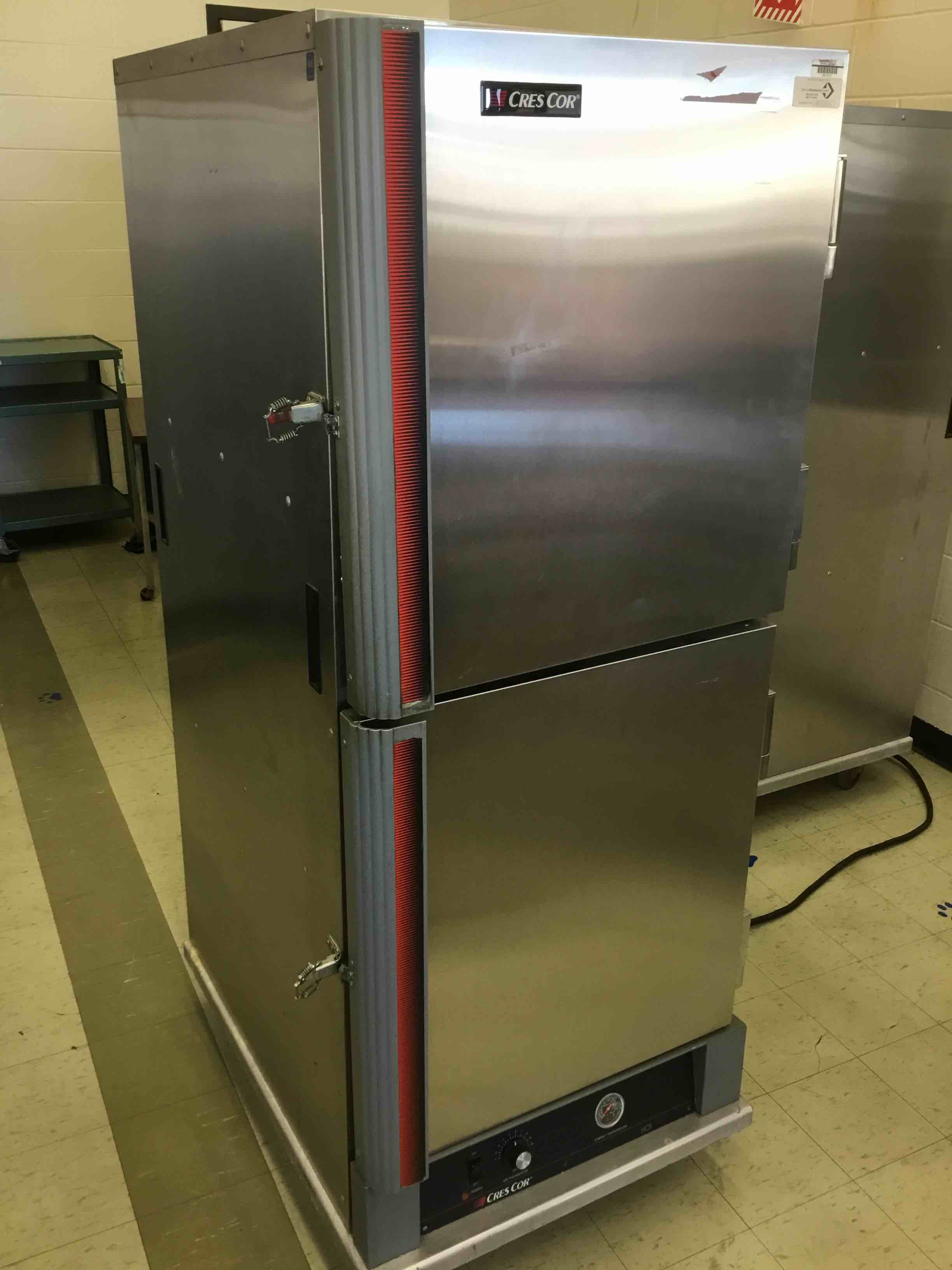 Crescor Mobile Stainless Steel Insulated Holding Cabinet (Located In Cafeteria)