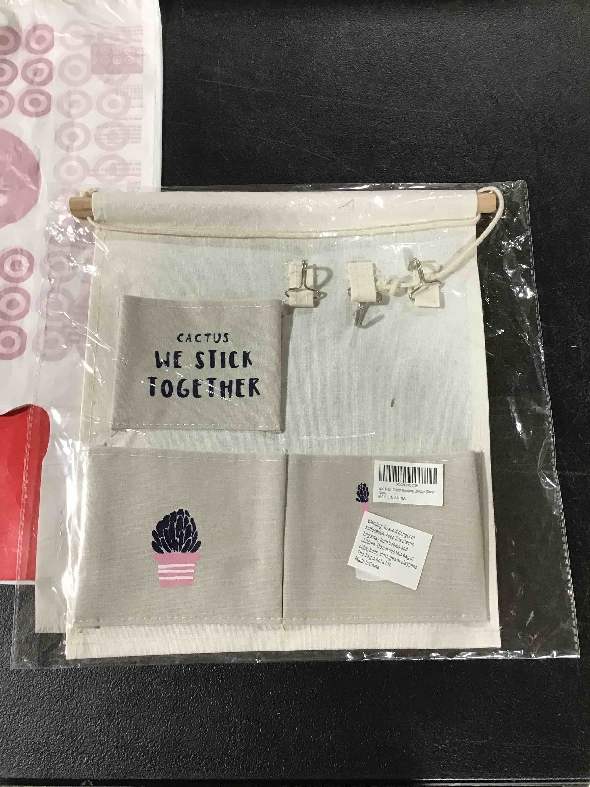 wall decor hanging canvas organizer with hooks and 3 pockets