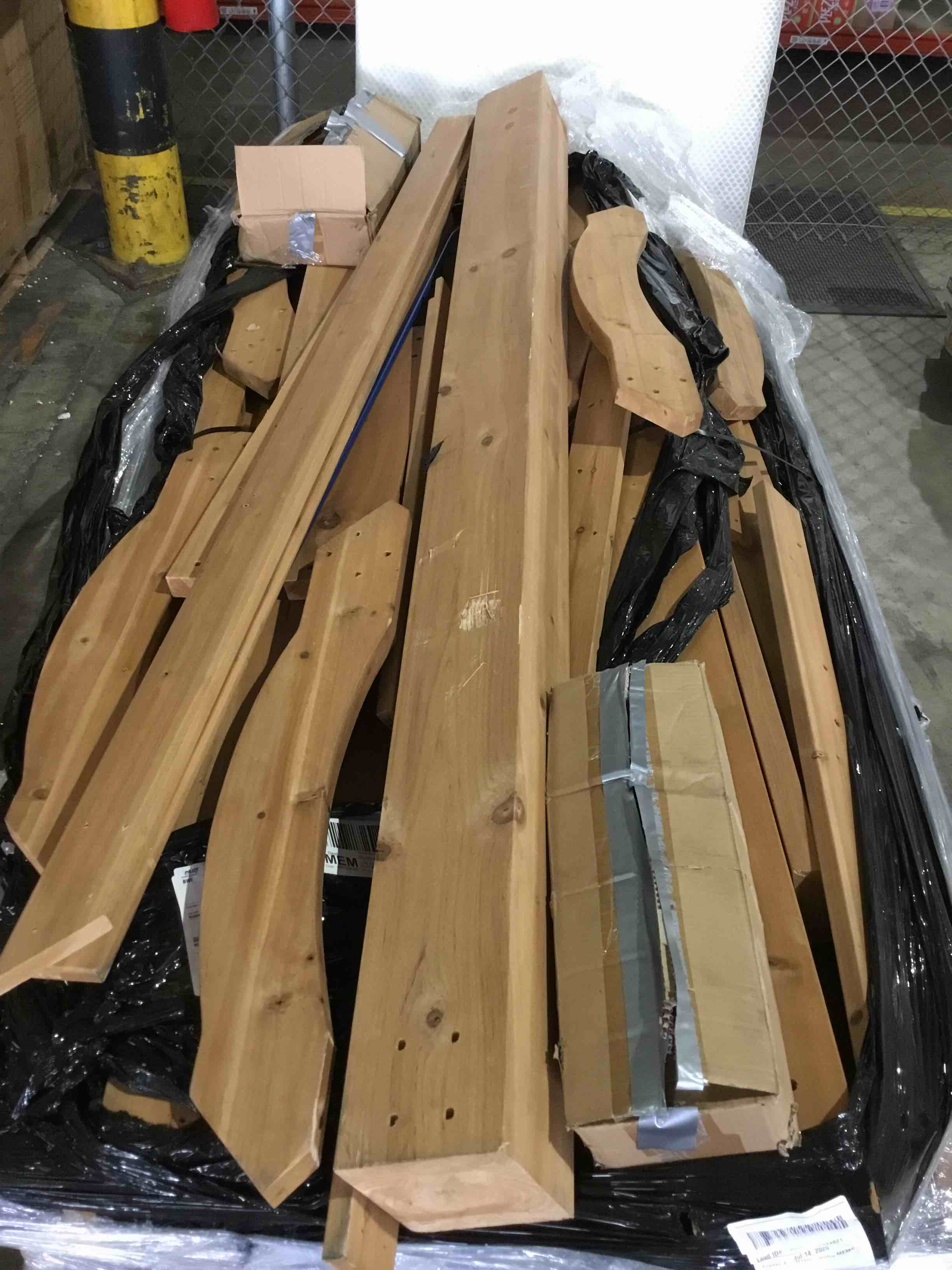 https://s3.amazonaws.com/lotting-images-prod/bidfta/YEL1756367_1755875387622.jpeg