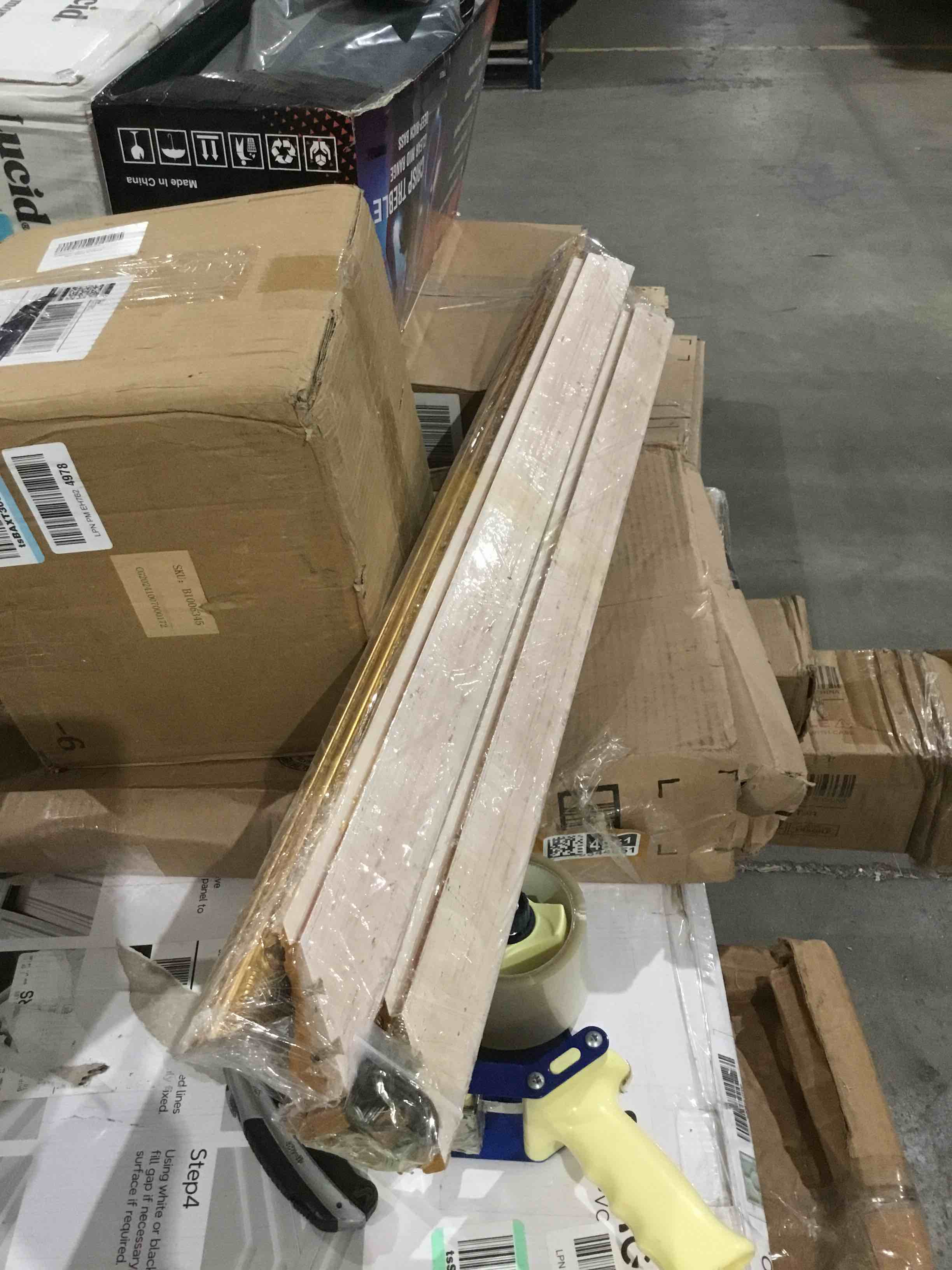 https://s3.amazonaws.com/lotting-images-prod/bidfta/YEL1756479_1757084884895.jpeg