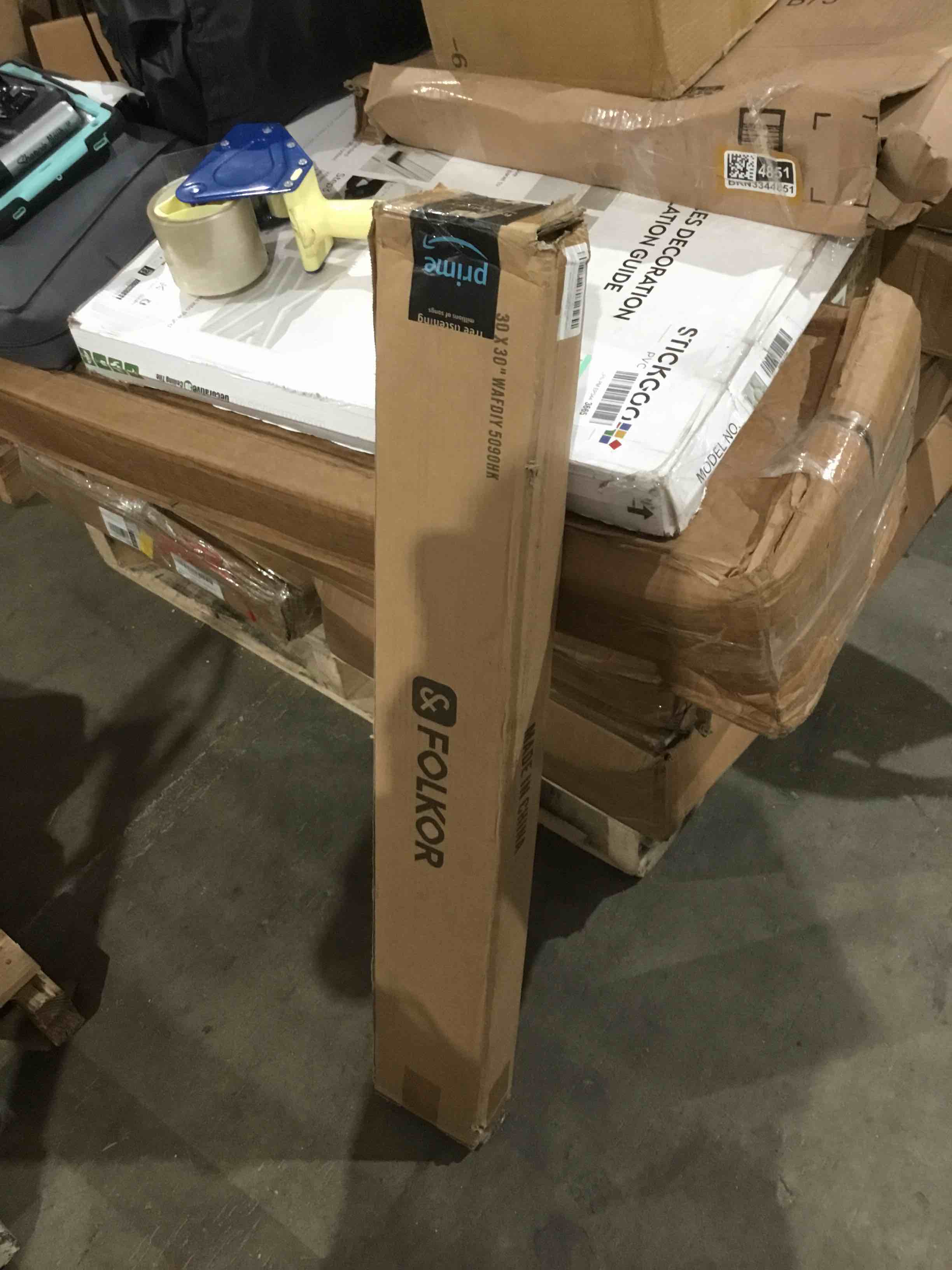 https://s3.amazonaws.com/lotting-images-prod/bidfta/YEL1756479_1757084909201.jpeg