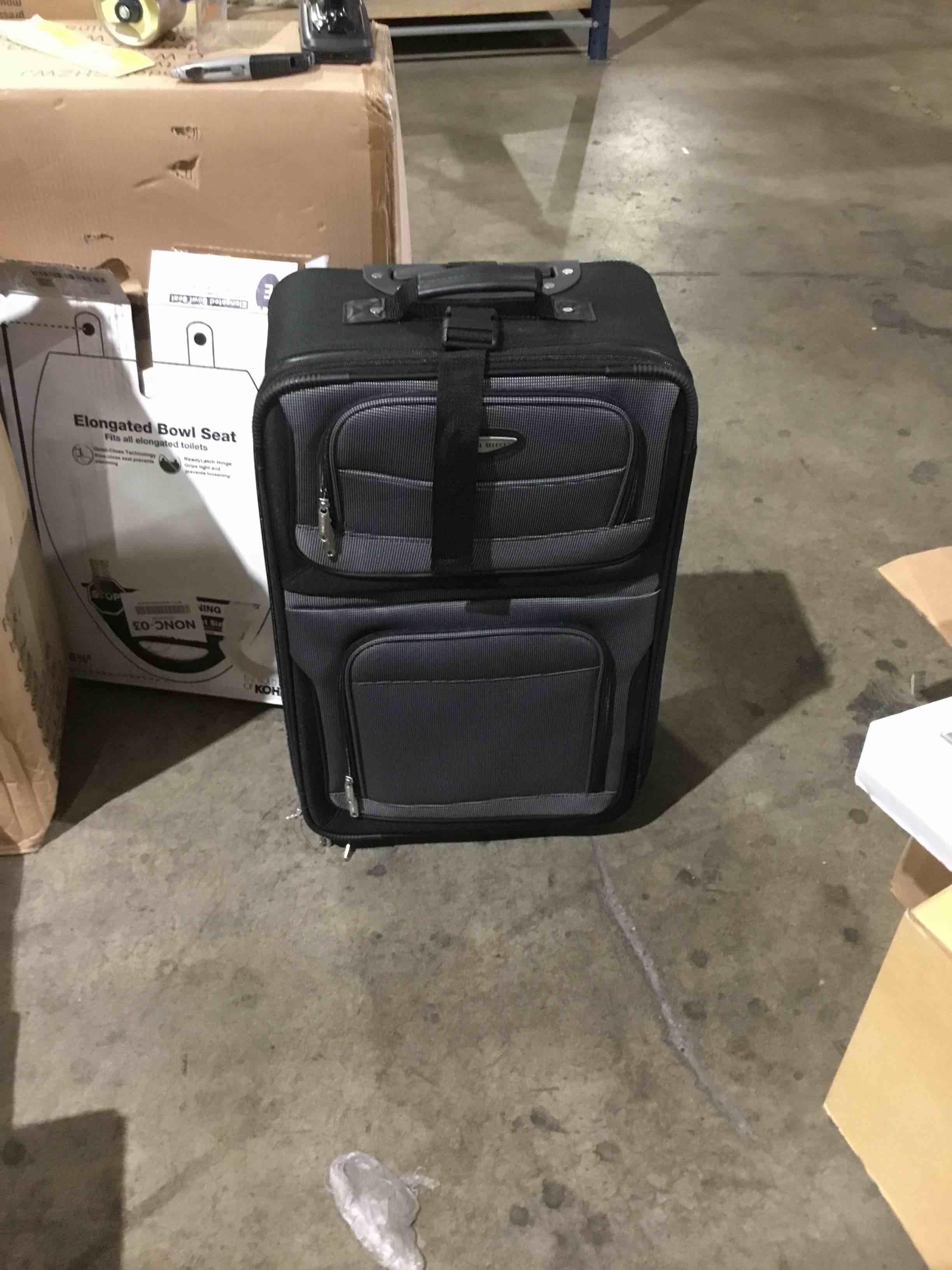 https://s3.amazonaws.com/lotting-images-prod/bidfta/YEL1756664_1758642388079.jpeg