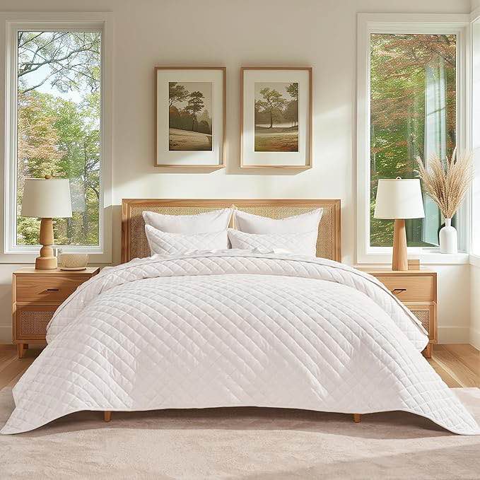EVERGRACE Luxury Velvet Quilt Set King Size, Diamond Quilted Lightweight Velvet Comforter for All Season, Ultra Soft Oversized Bedspread Coverlet Bedding Set with 2 Pillow Shams