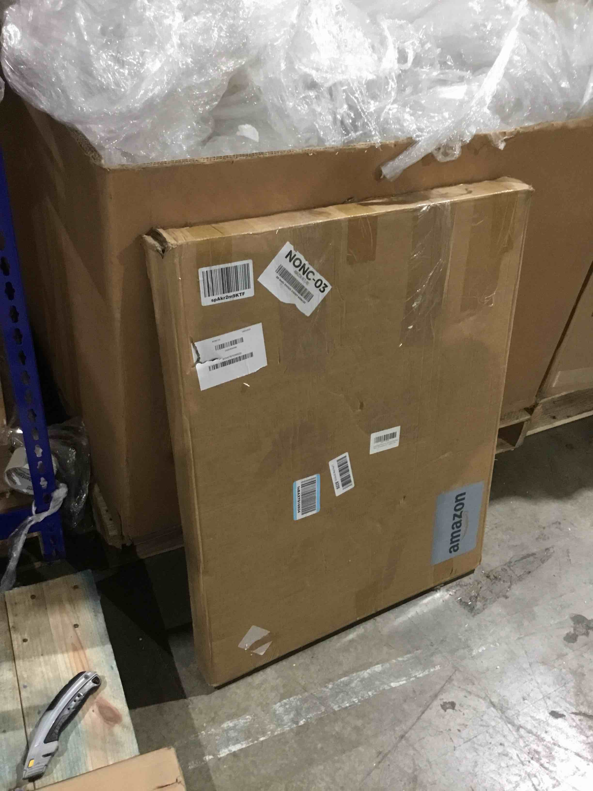 https://s3.amazonaws.com/lotting-images-prod/bidfta/YEL1756754_1758914616243.jpeg