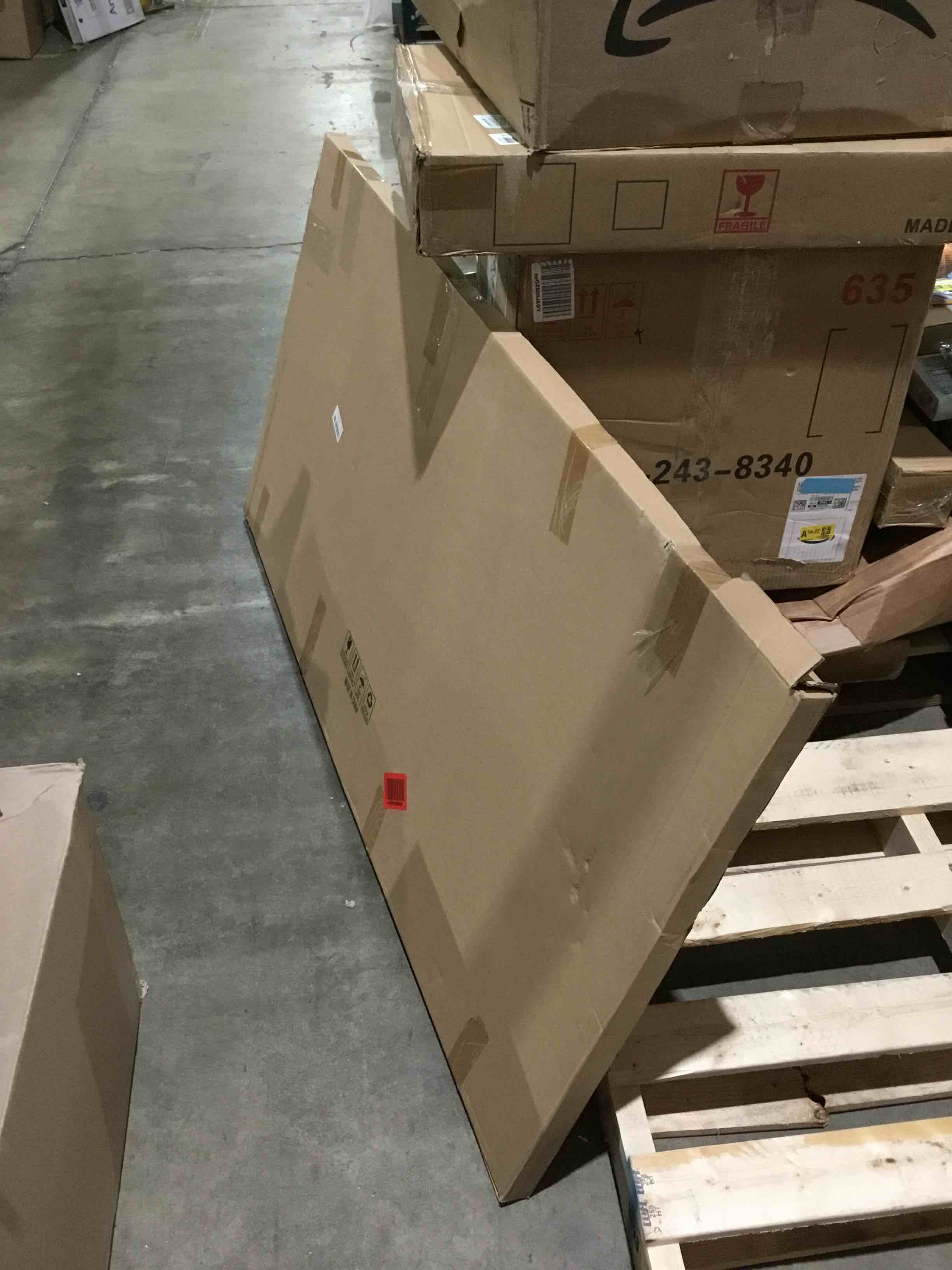 https://s3.amazonaws.com/lotting-images-prod/bidfta/YEL1756807_1759247883595.jpeg