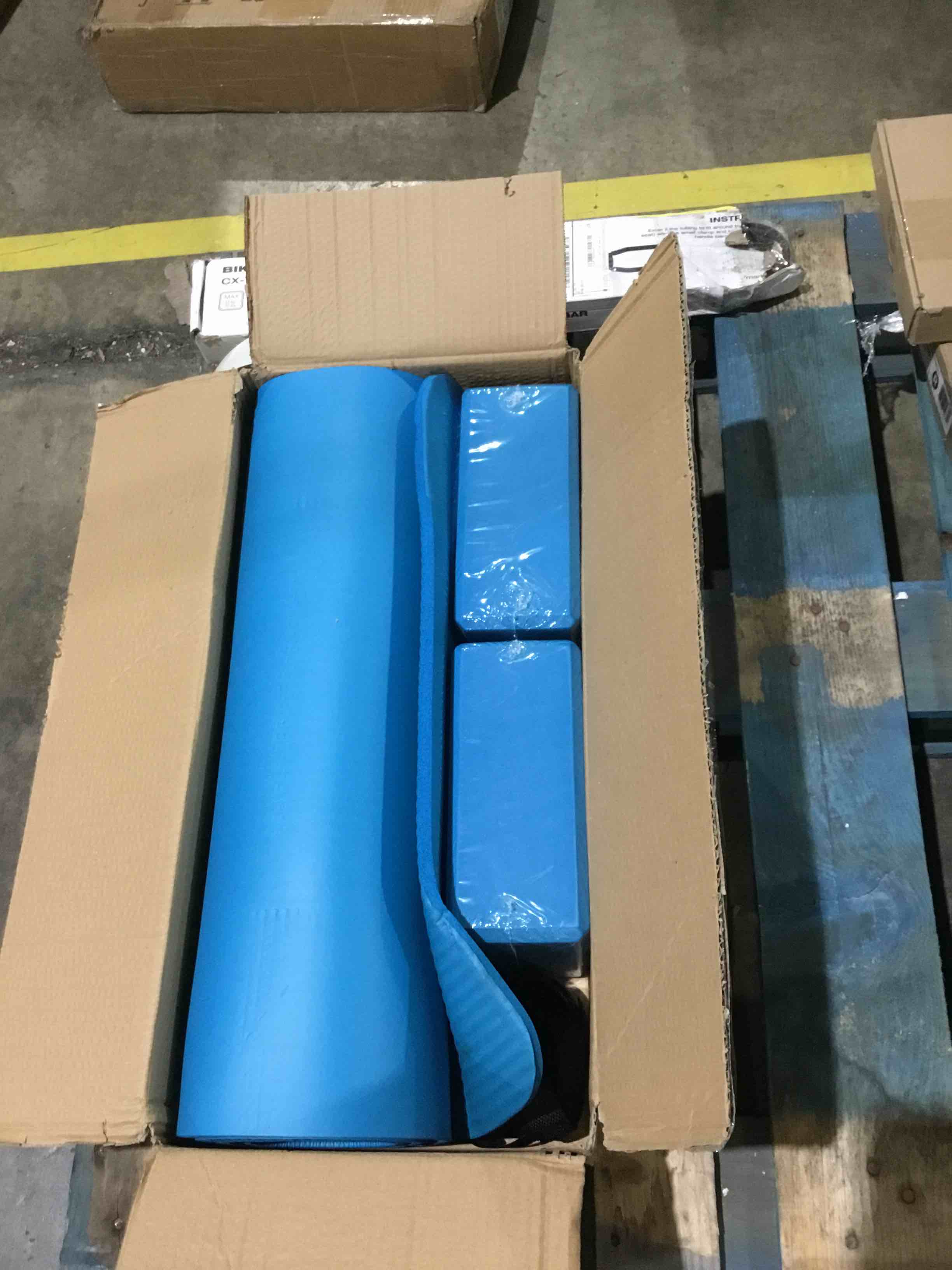 https://s3.amazonaws.com/lotting-images-prod/bidfta/YEL1756880_1760365914944.jpeg