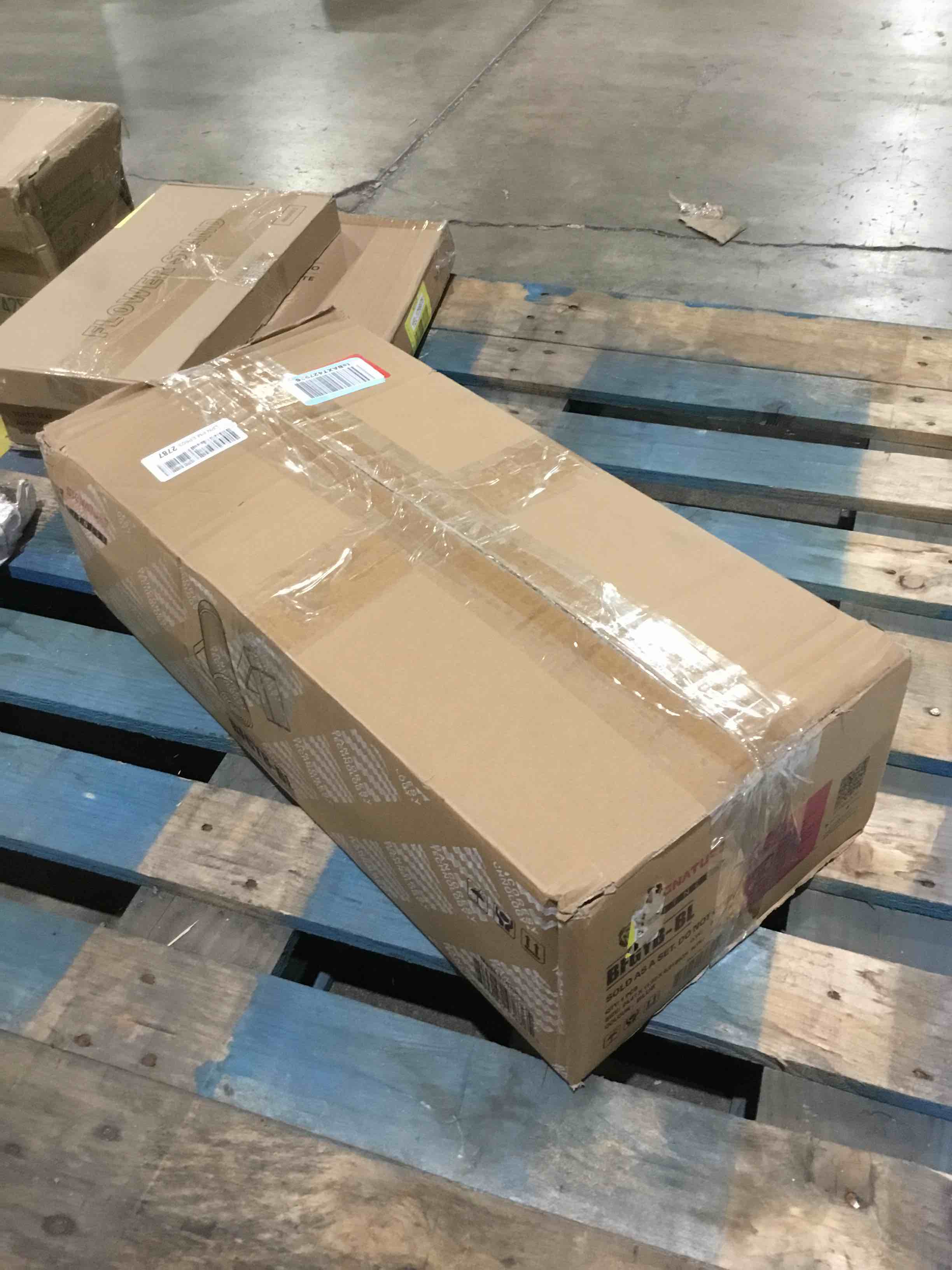 https://s3.amazonaws.com/lotting-images-prod/bidfta/YEL1756880_1760366098975.jpeg