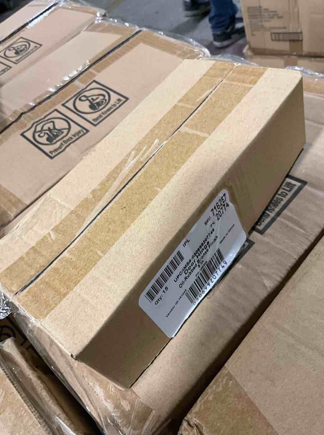 https://s3.amazonaws.com/lotting-images-prod/bidfta/YEL1756929_1760451442340.jpeg