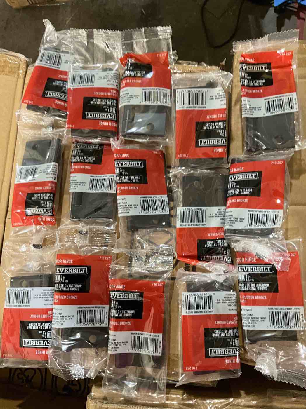 https://s3.amazonaws.com/lotting-images-prod/bidfta/YEL1756937_1760451825329.jpeg