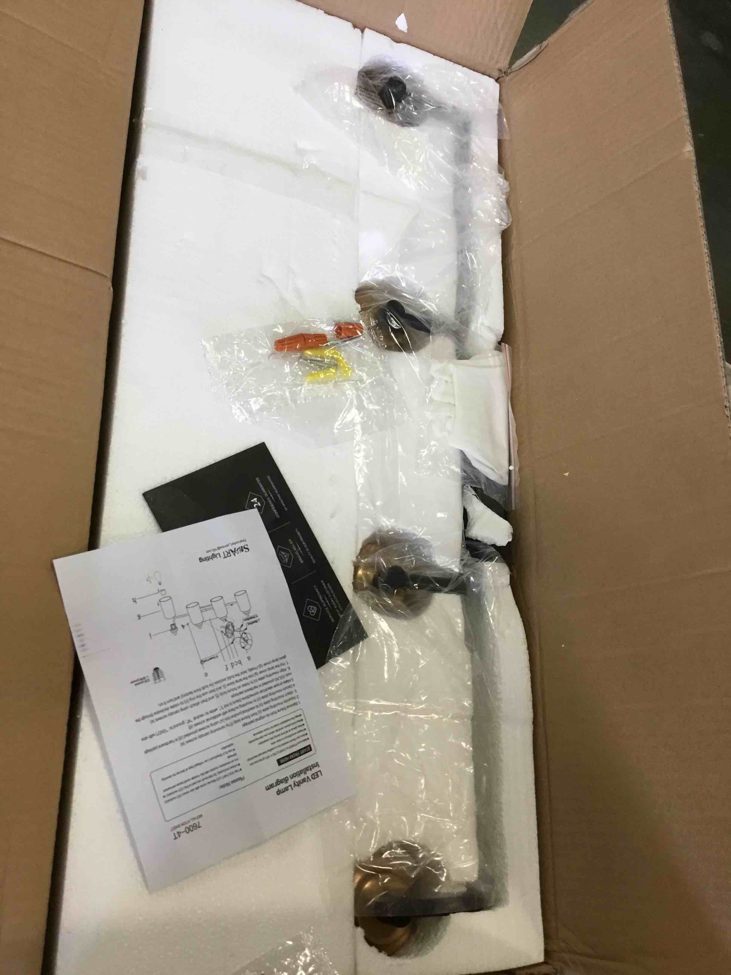 https://s3.amazonaws.com/lotting-images-prod/bidfta/YEL2024354_1646942587306.jpeg