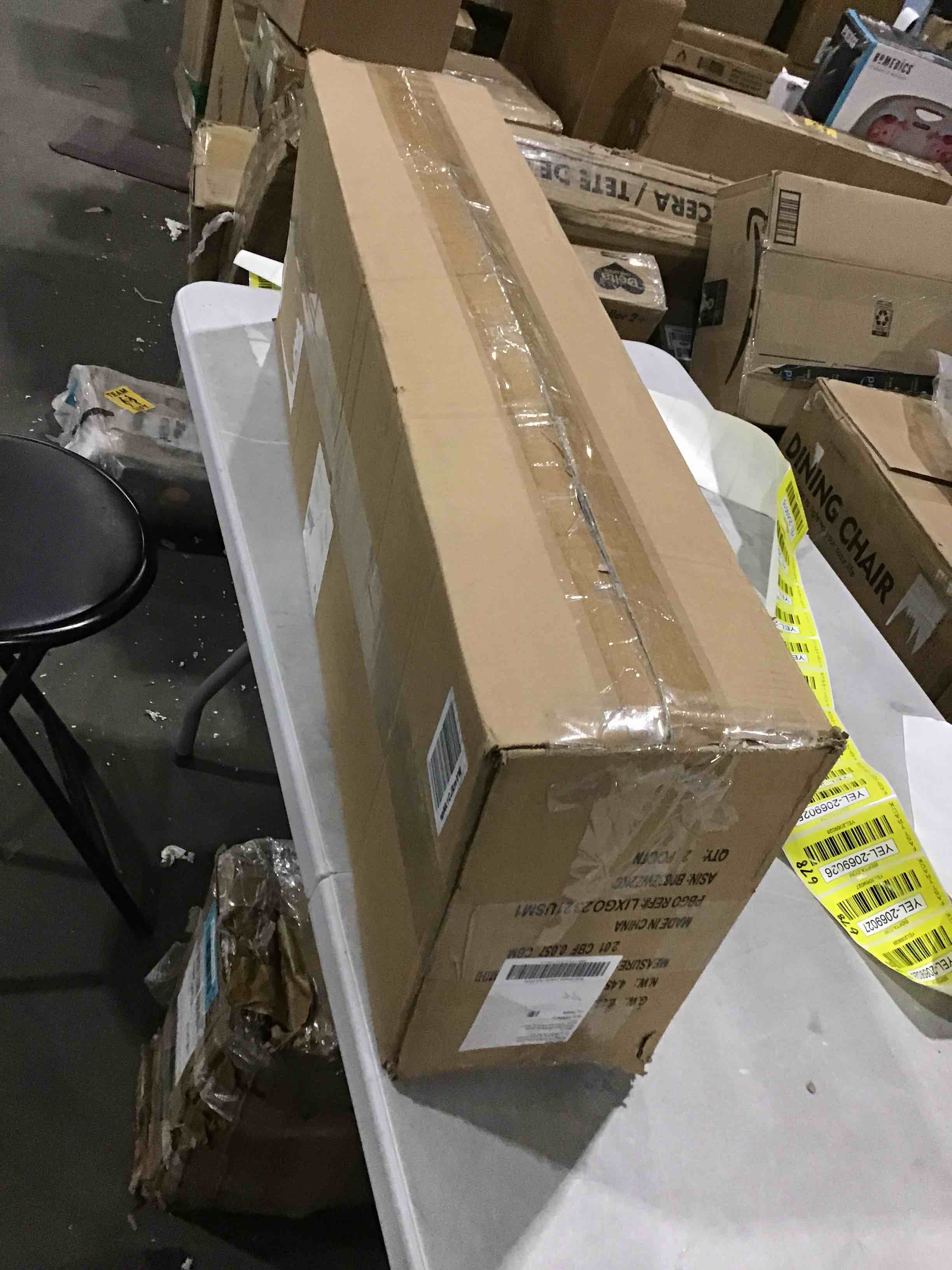 https://s3.amazonaws.com/lotting-images-prod/bidfta/YEL2069031_1647984319434.jpeg