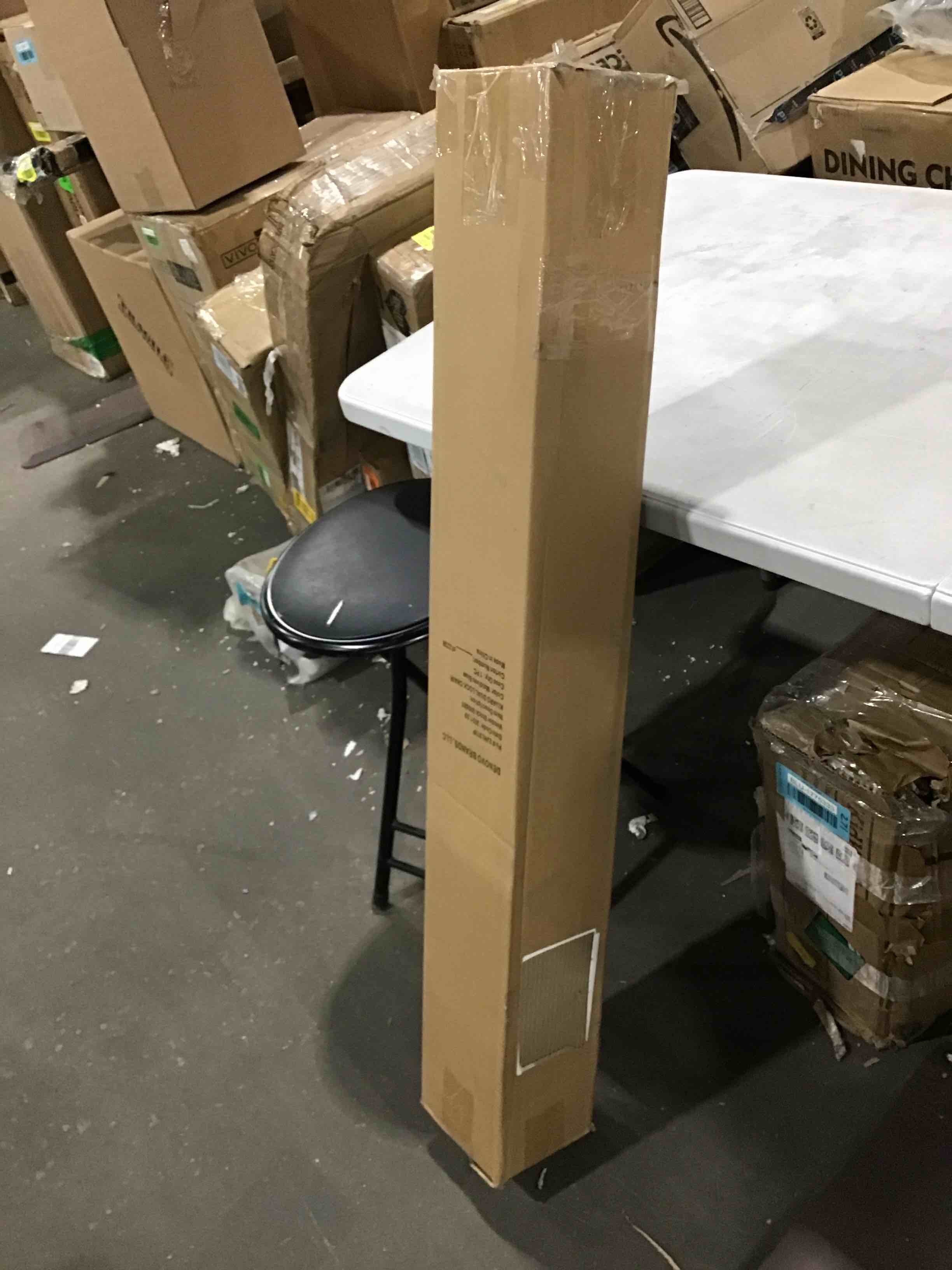 https://s3.amazonaws.com/lotting-images-prod/bidfta/YEL2069039_1647983372336.jpeg